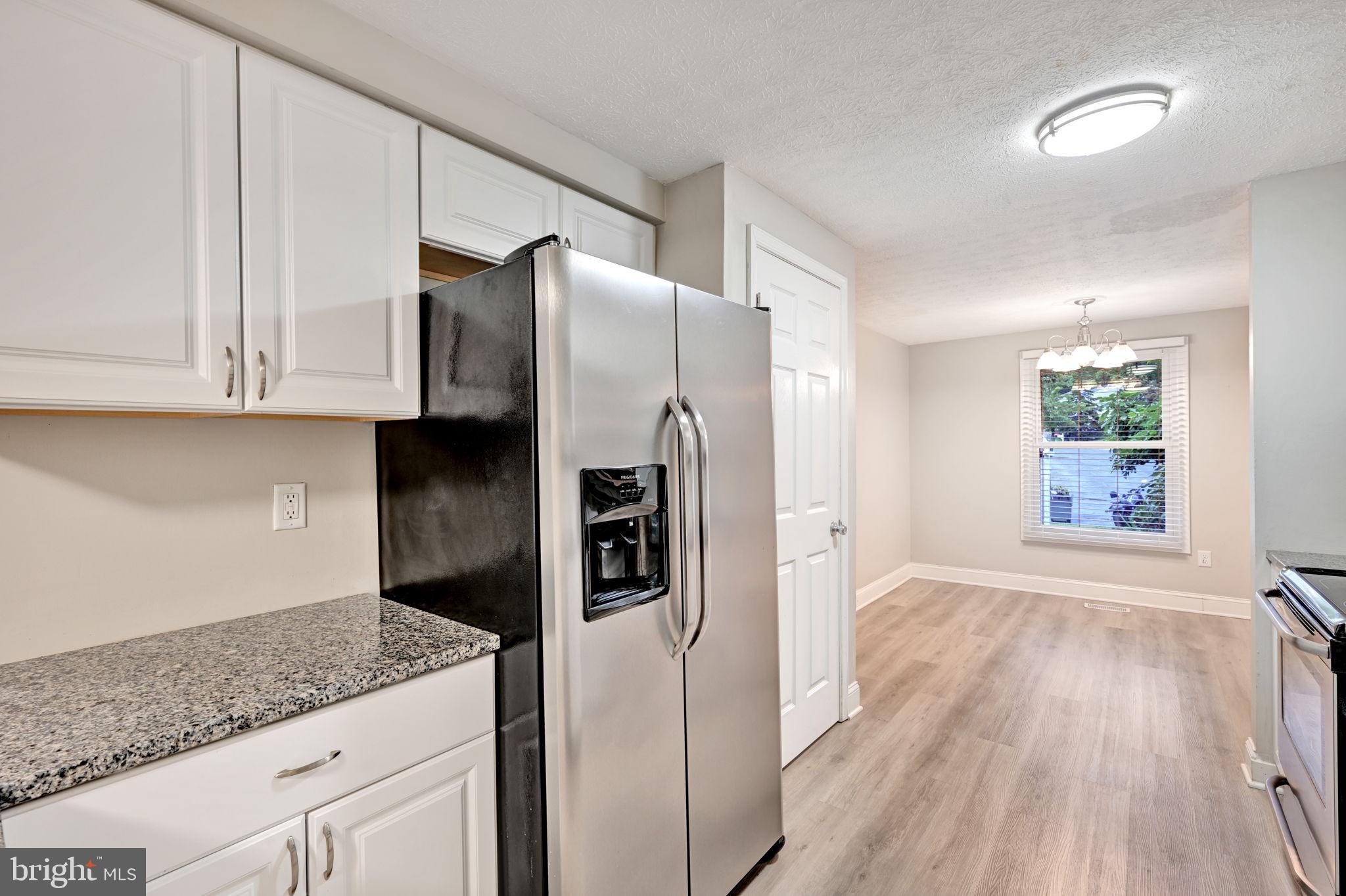 637 WHITTIER PARKWAY