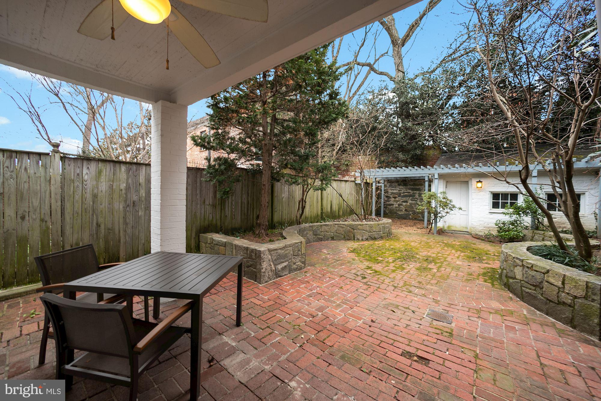 GEORGETOWN - Residential