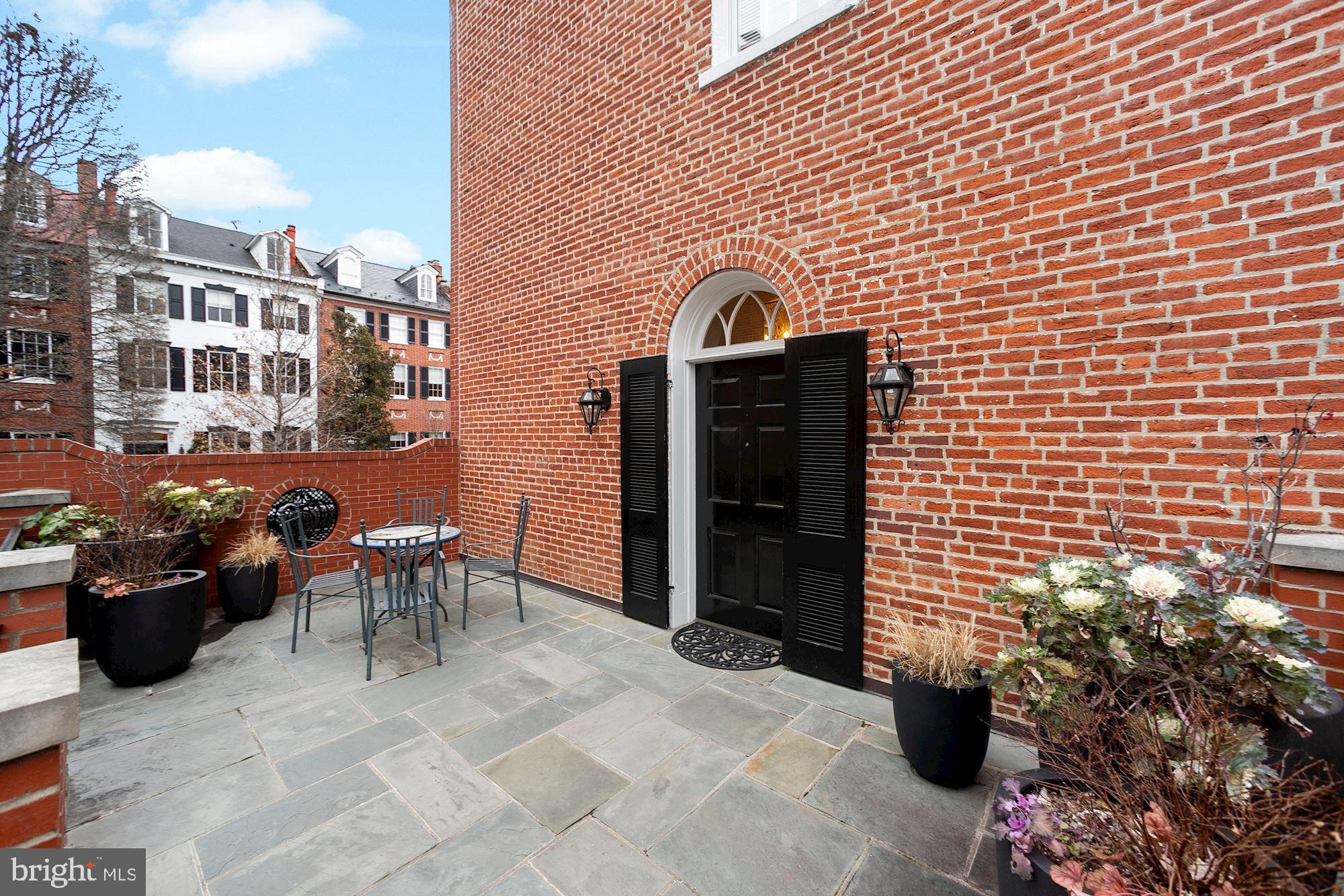 GEORGETOWN - Residential