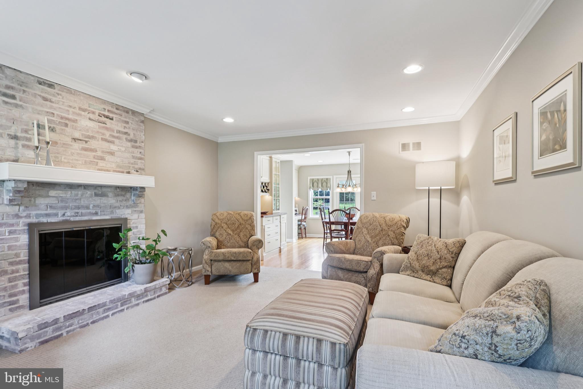 FOX FIELDS - Residential