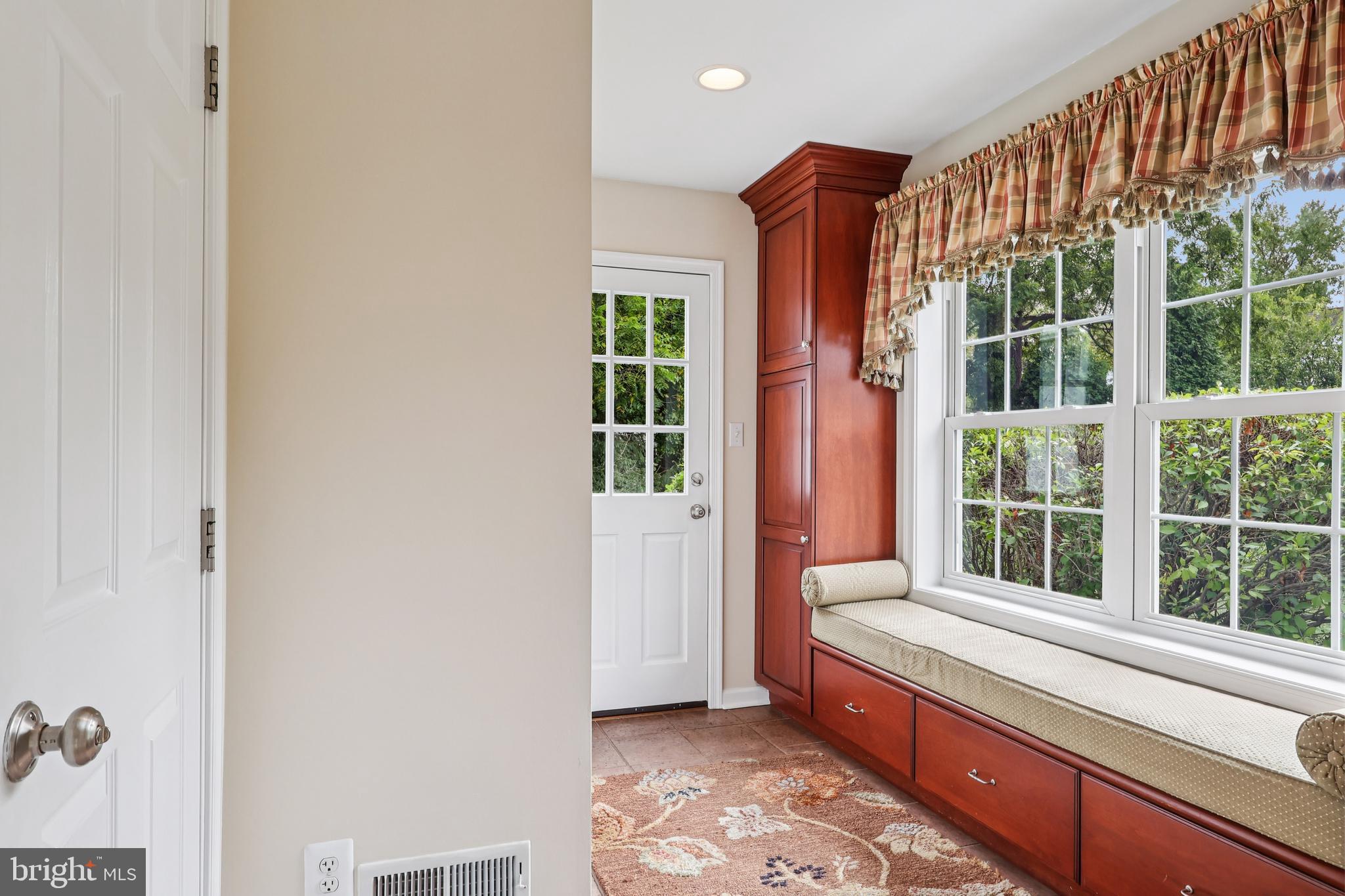 FOX FIELDS - Residential