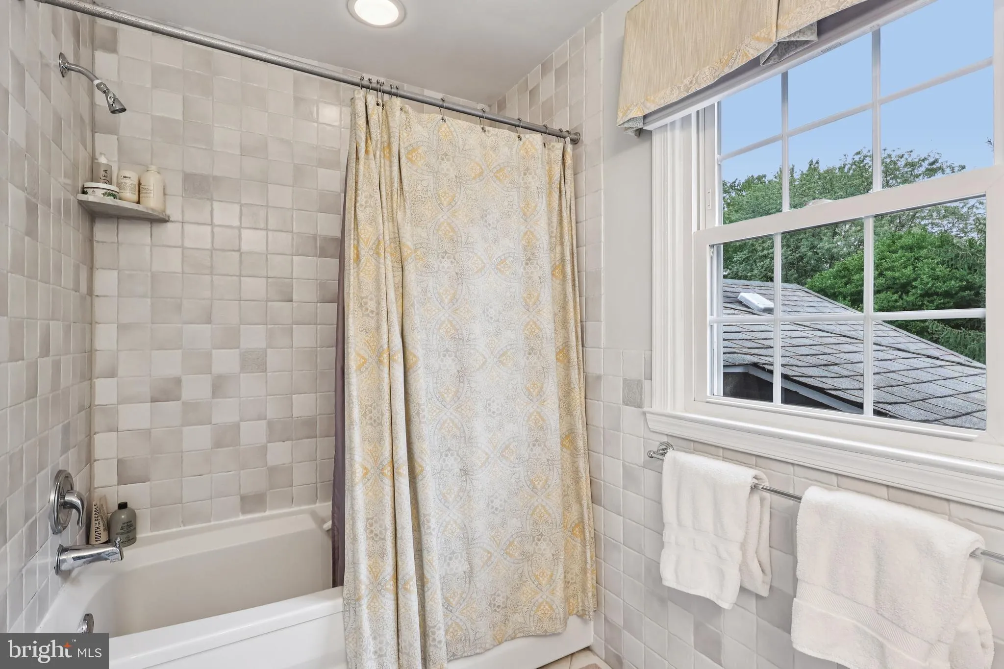 Bryn Mawr, Pennsylvania 19010, United States, 4 Bedrooms Bedrooms, ,4 BathroomsBathrooms,Residential,Pending,217920