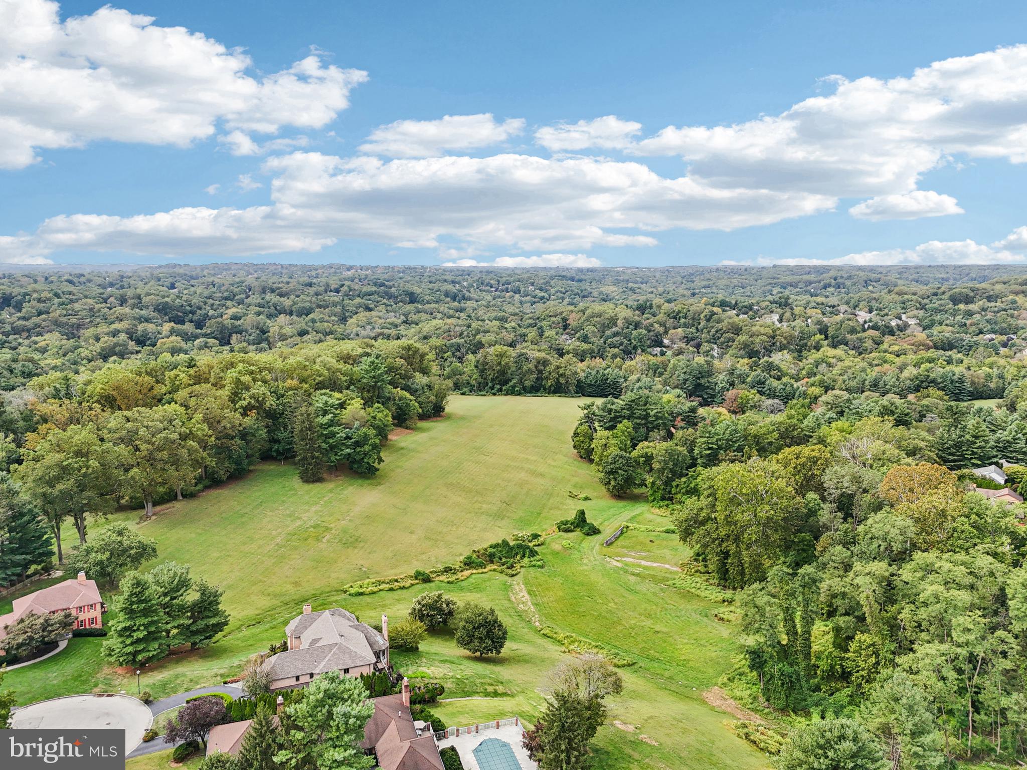 FOX FIELDS - Residential