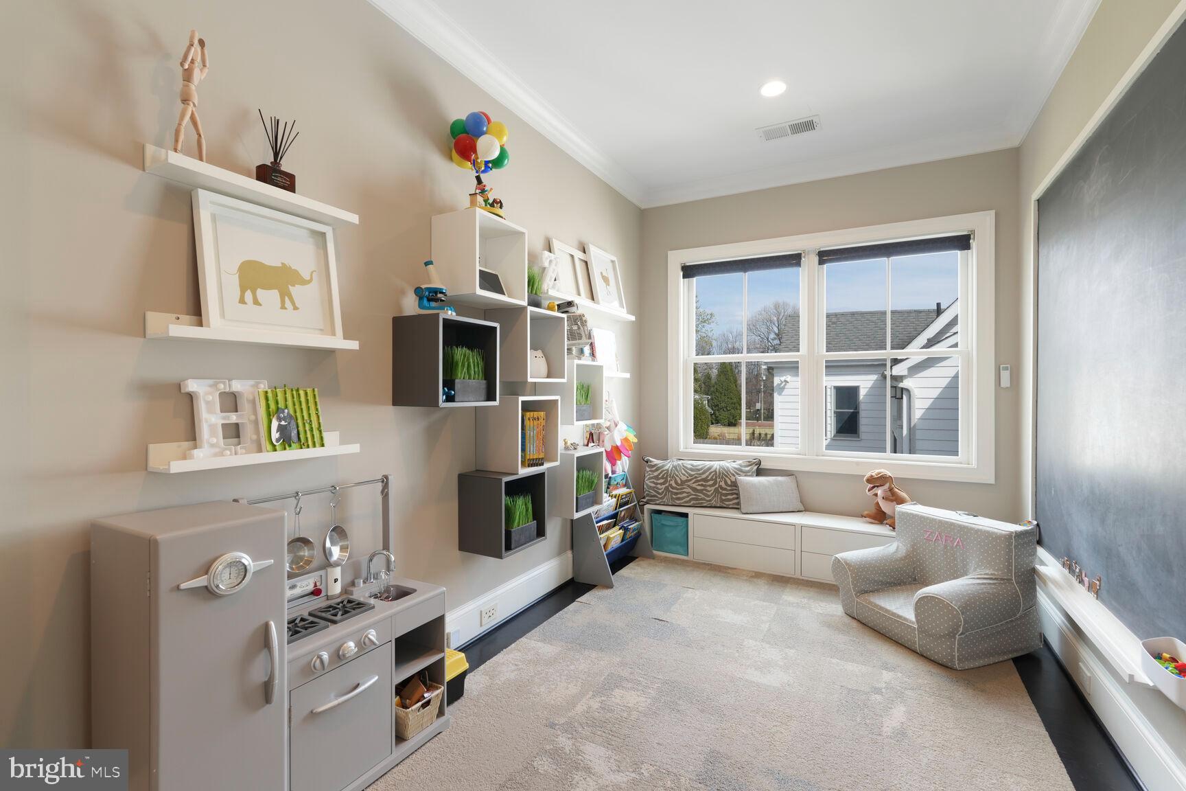 CHEVY CHASE TERRACE - Residential