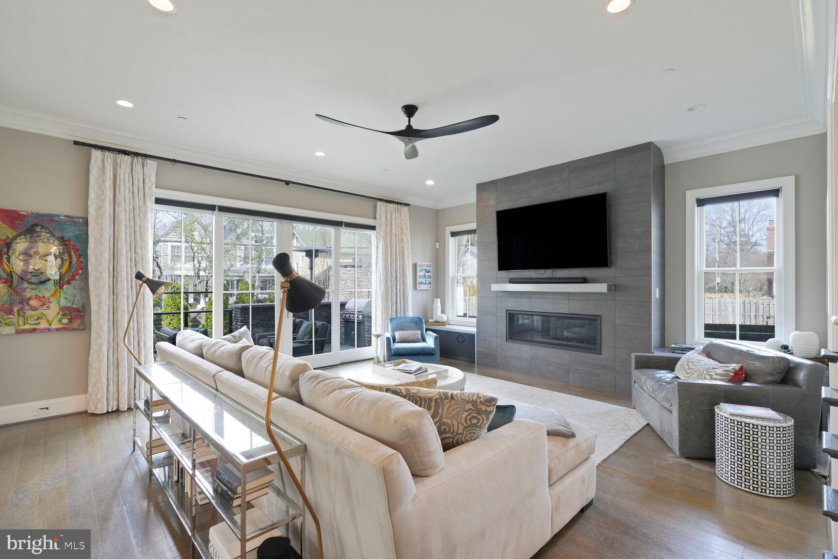 CHEVY CHASE TERRACE - Residential