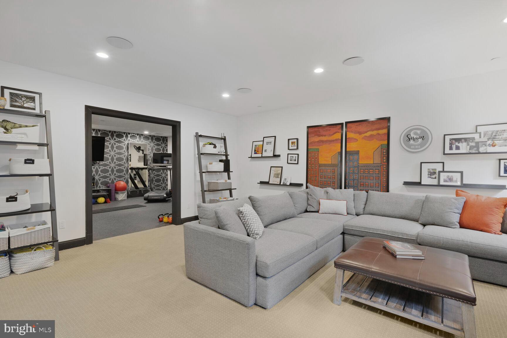 CHEVY CHASE TERRACE - Residential