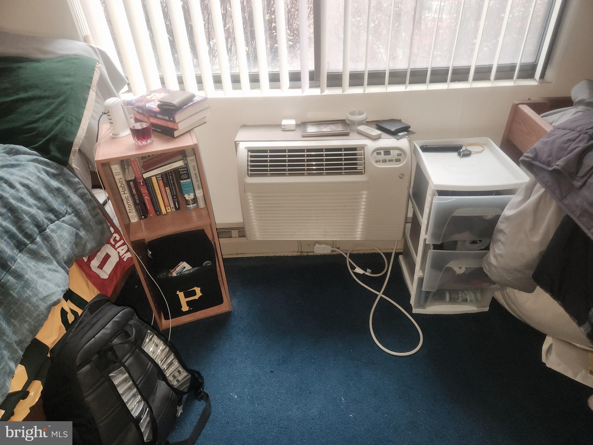 UNIVERSITY GATEWAY - Residential