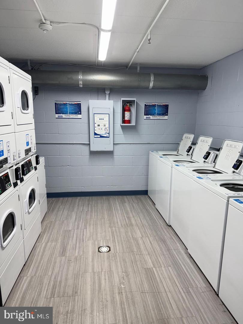 UNIVERSITY GATEWAY - Residential