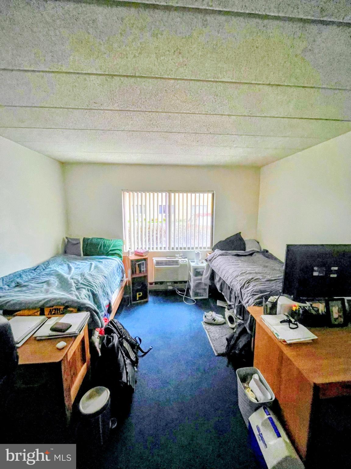 UNIVERSITY GATEWAY - Residential