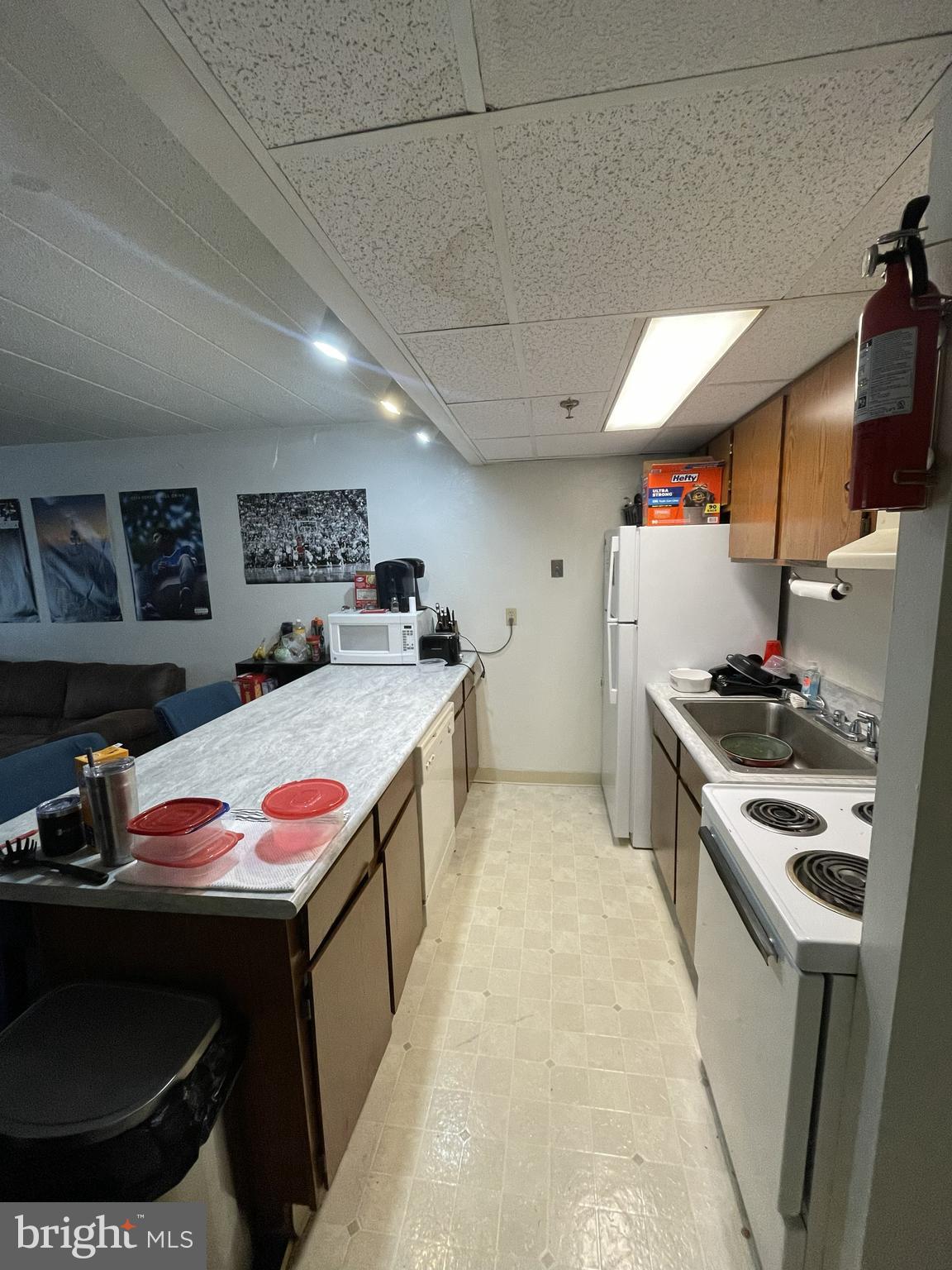 UNIVERSITY GATEWAY - Residential