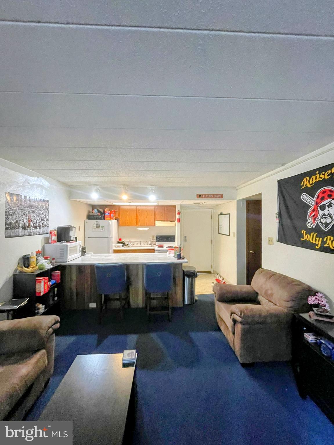 UNIVERSITY GATEWAY - Residential