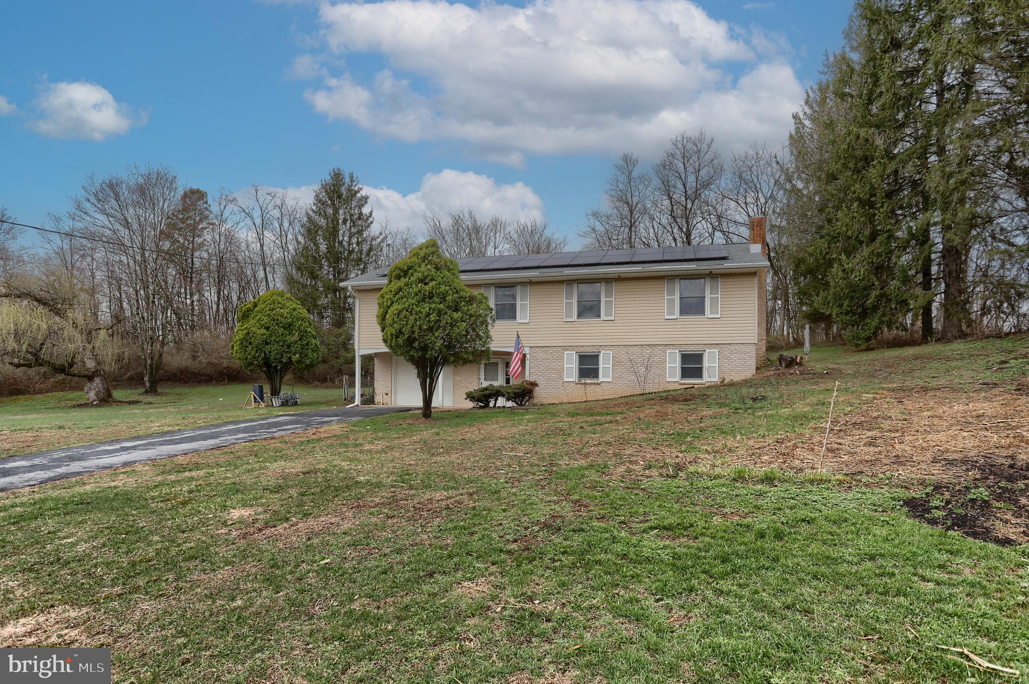 HUMMELSTOWN - Residential