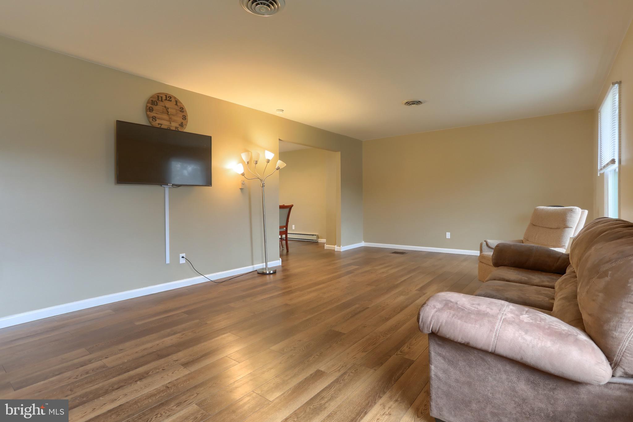 HUMMELSTOWN - Residential