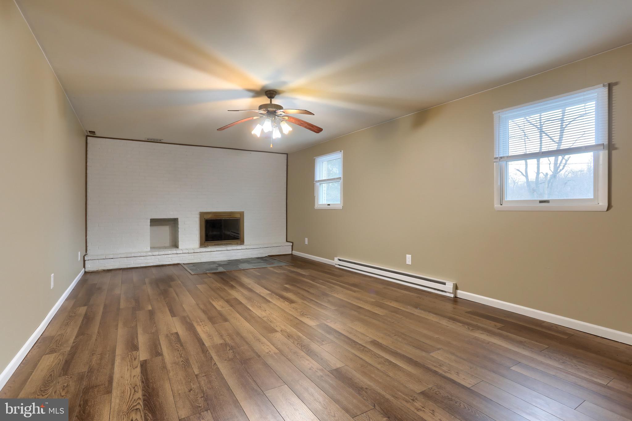 HUMMELSTOWN - Residential