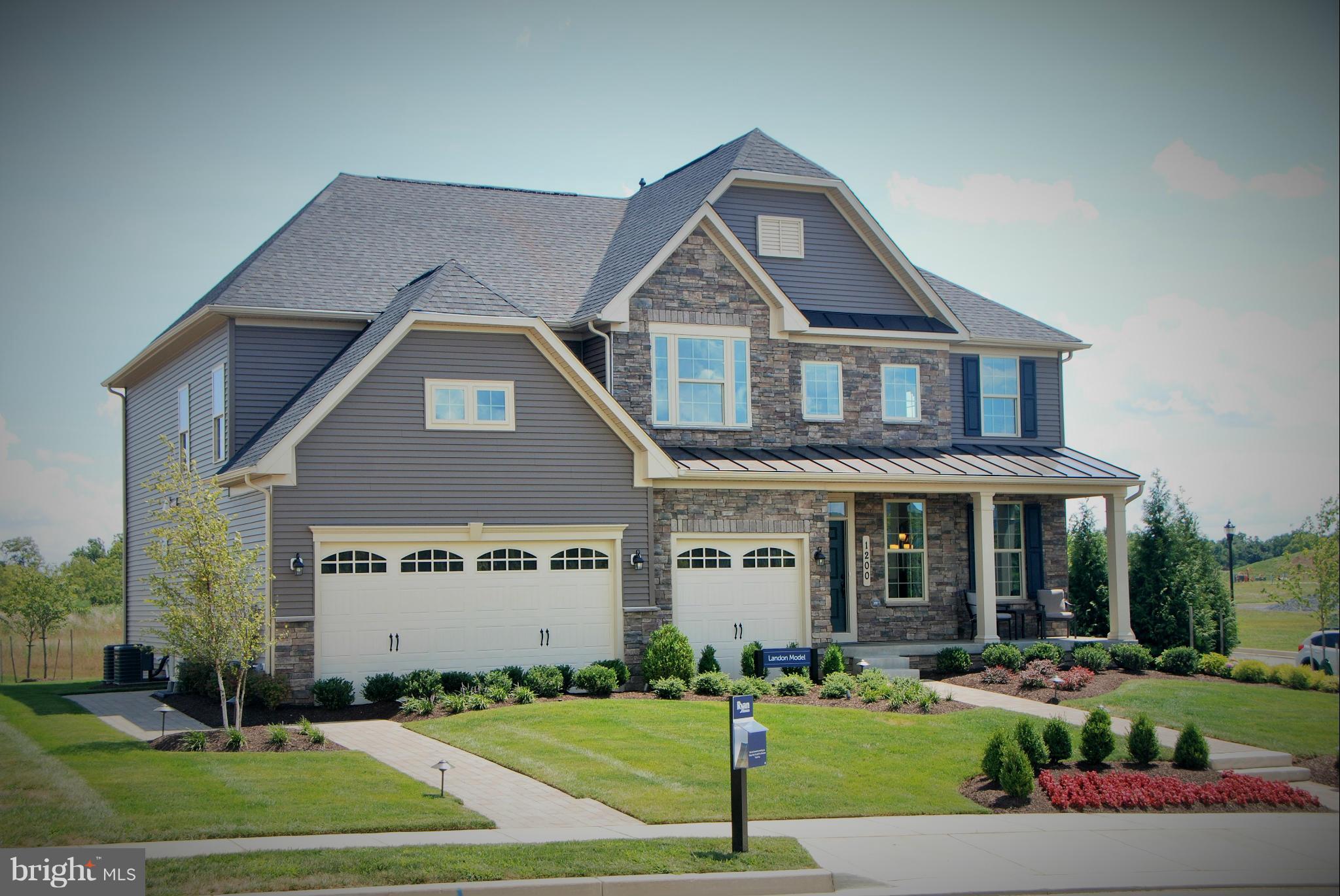 OAK CREEK CLUB - Residential