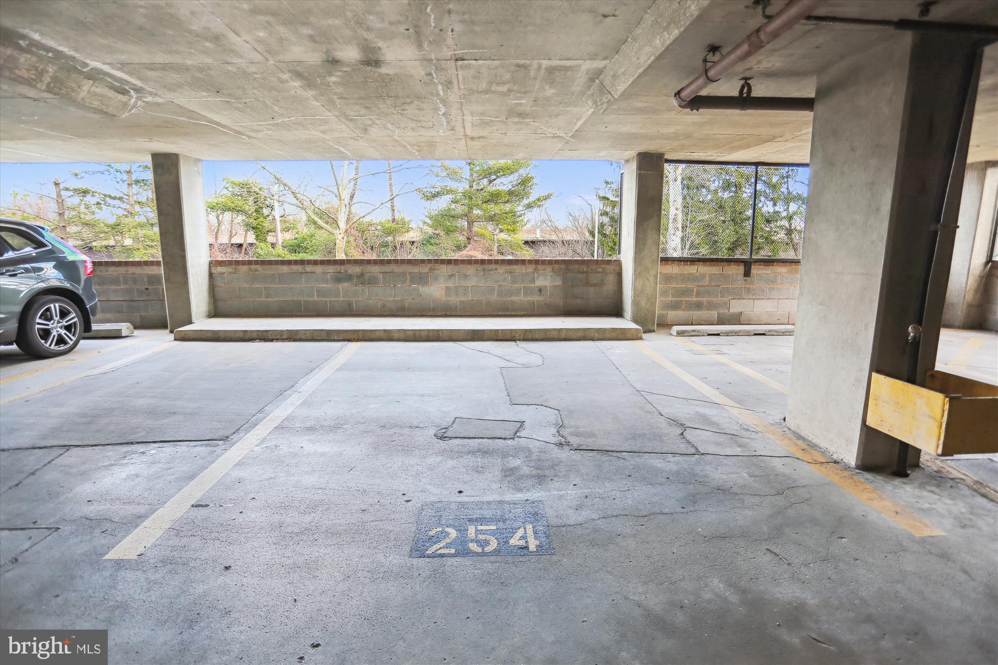 GROSVENOR - Residential Lease