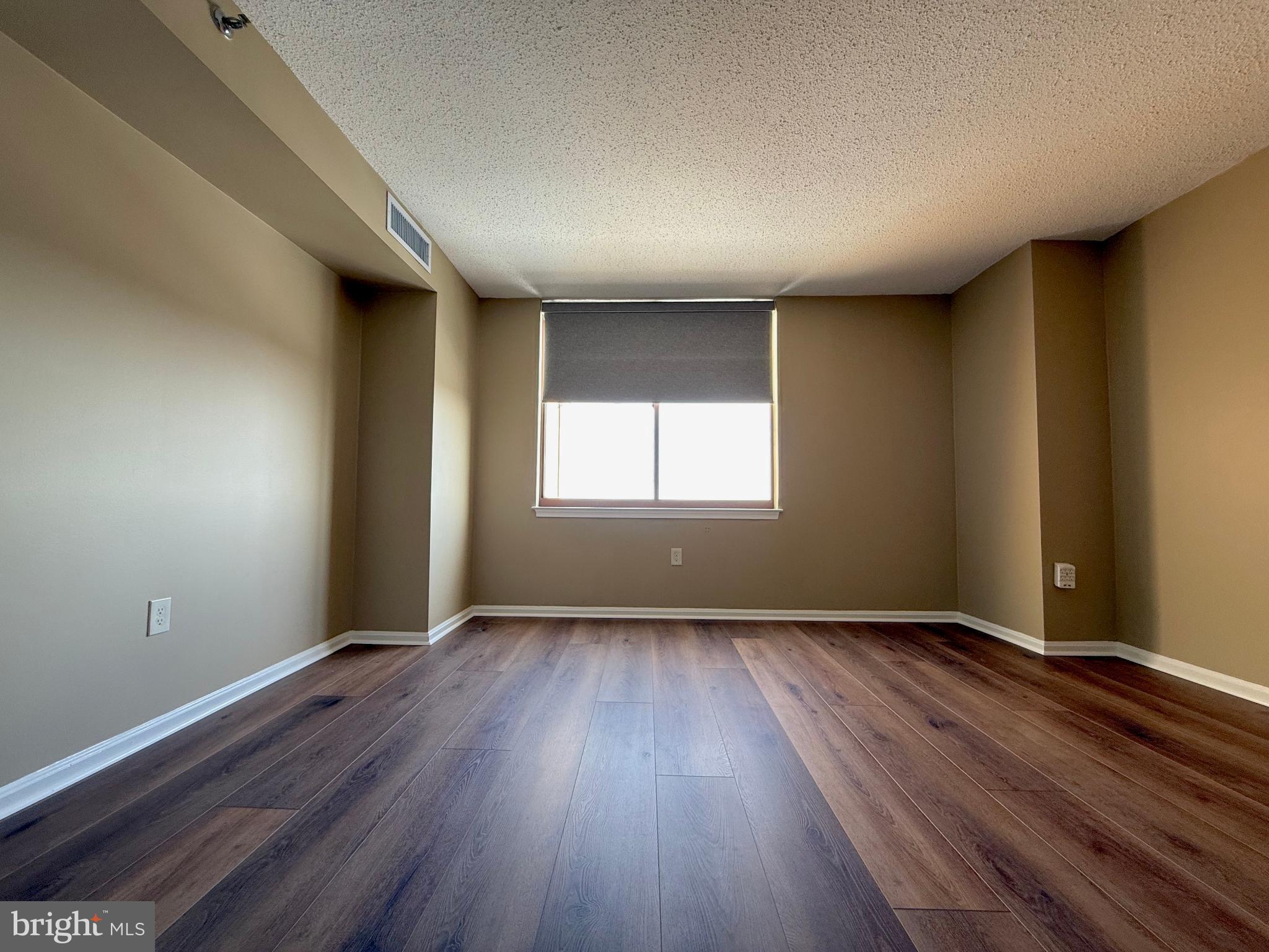 GROSVENOR - Residential Lease