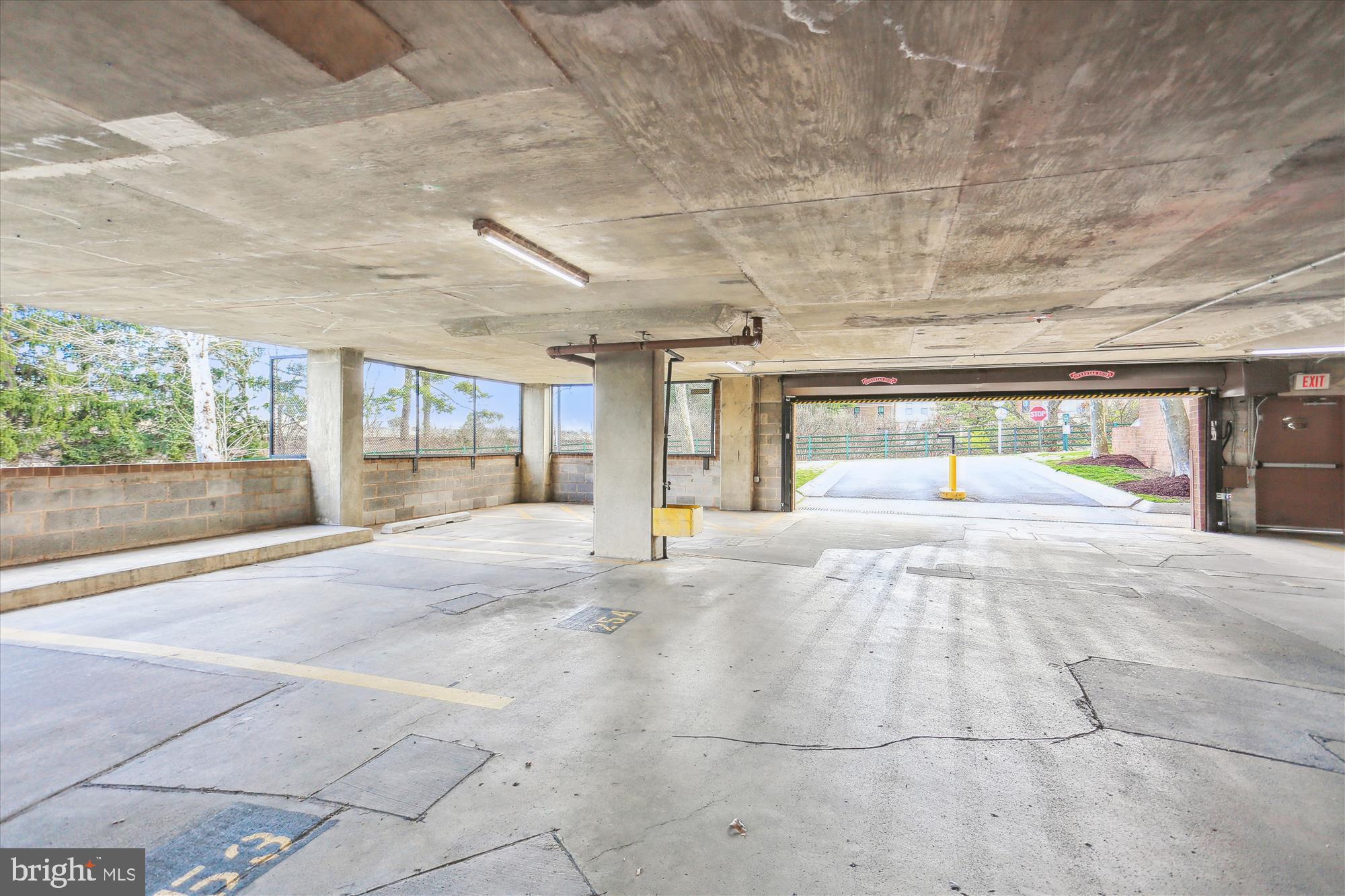 GROSVENOR - Residential Lease