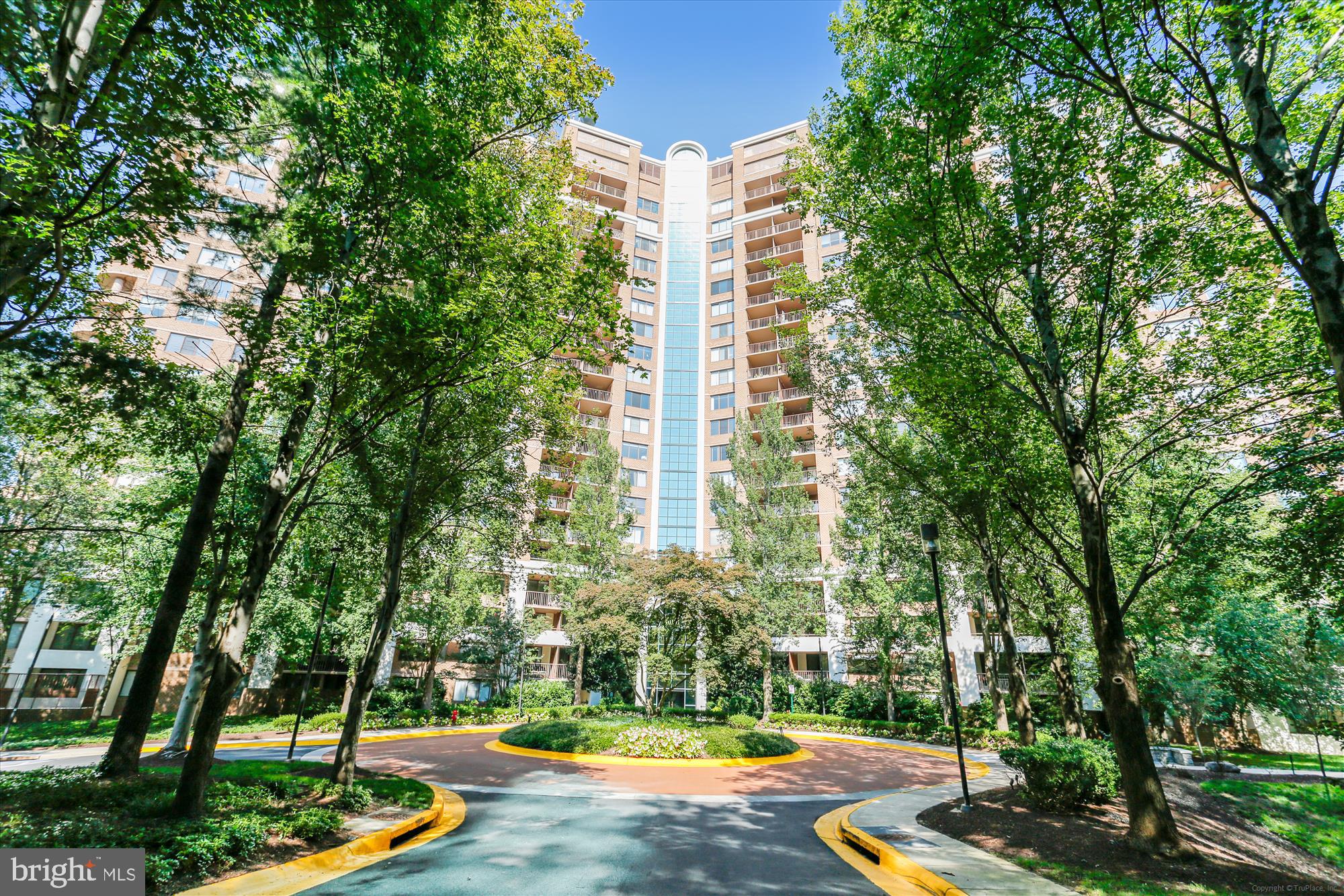 GROSVENOR - Residential Lease