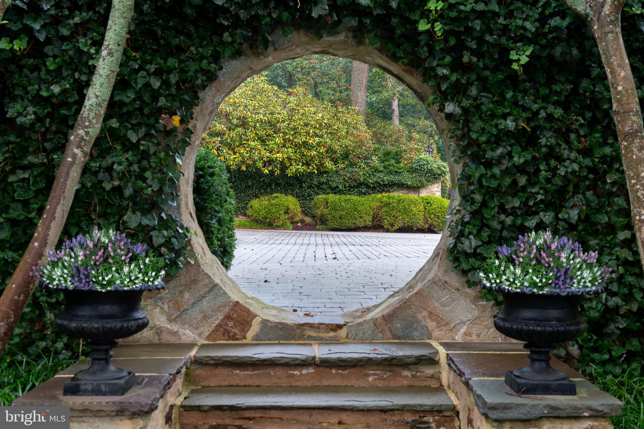 WORTHINGTON VALLEY - Farm