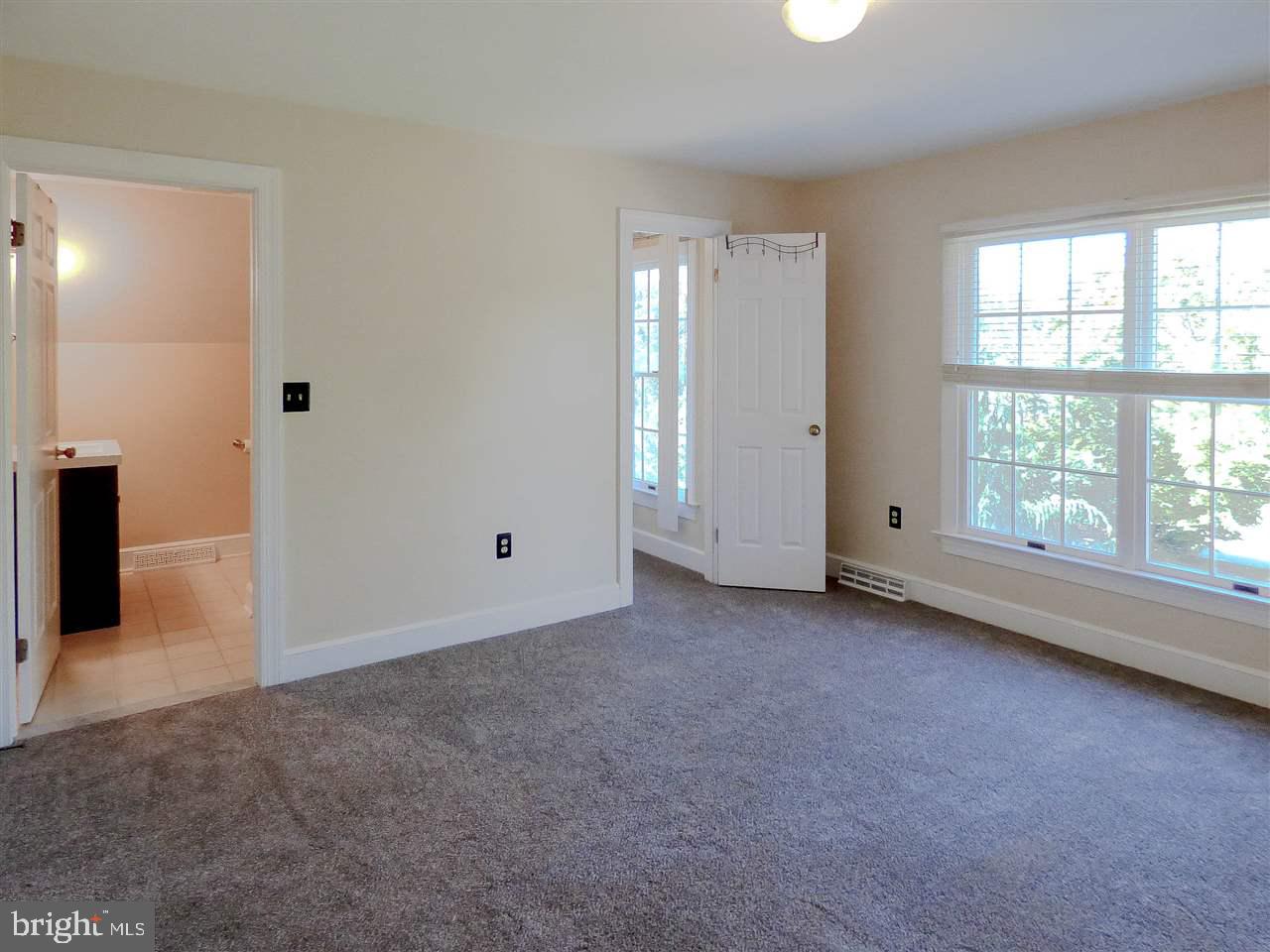 OUTDOOR COUNTRY CLUB - Residential