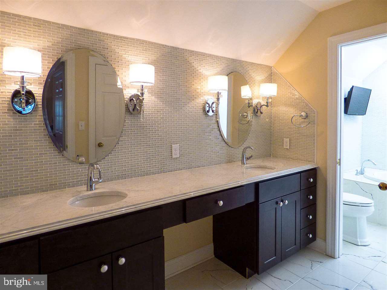 OUTDOOR COUNTRY CLUB - Residential