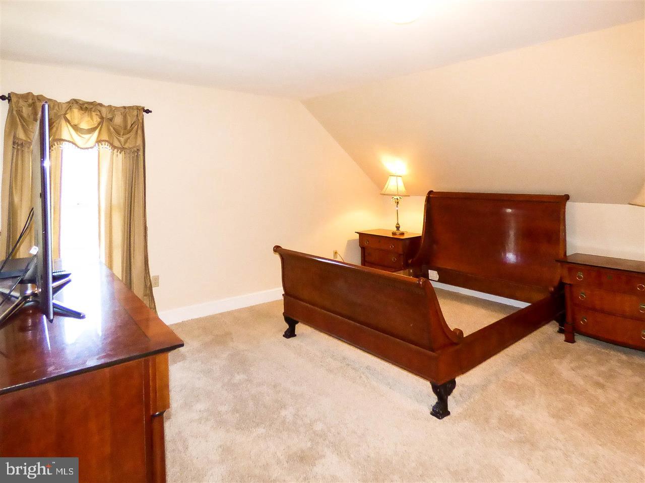 OUTDOOR COUNTRY CLUB - Residential