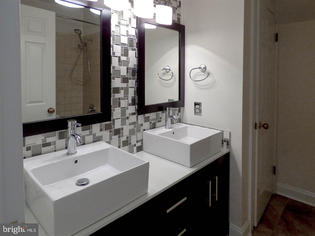 OUTDOOR COUNTRY CLUB - Residential