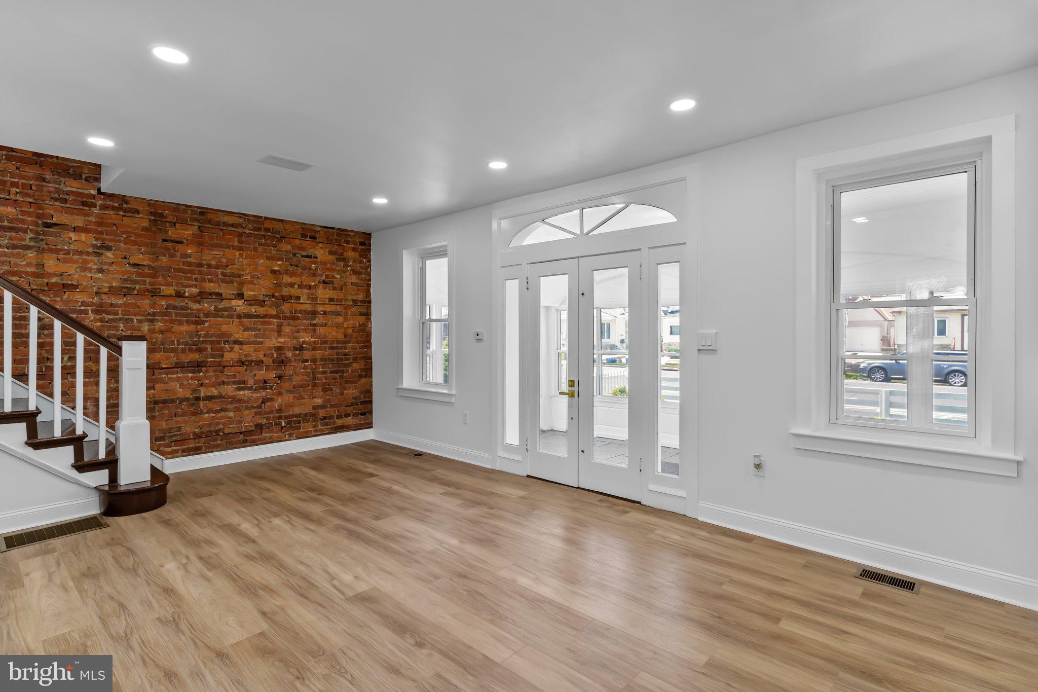 PHILADELPHIA (NORTHEAST) - Residential