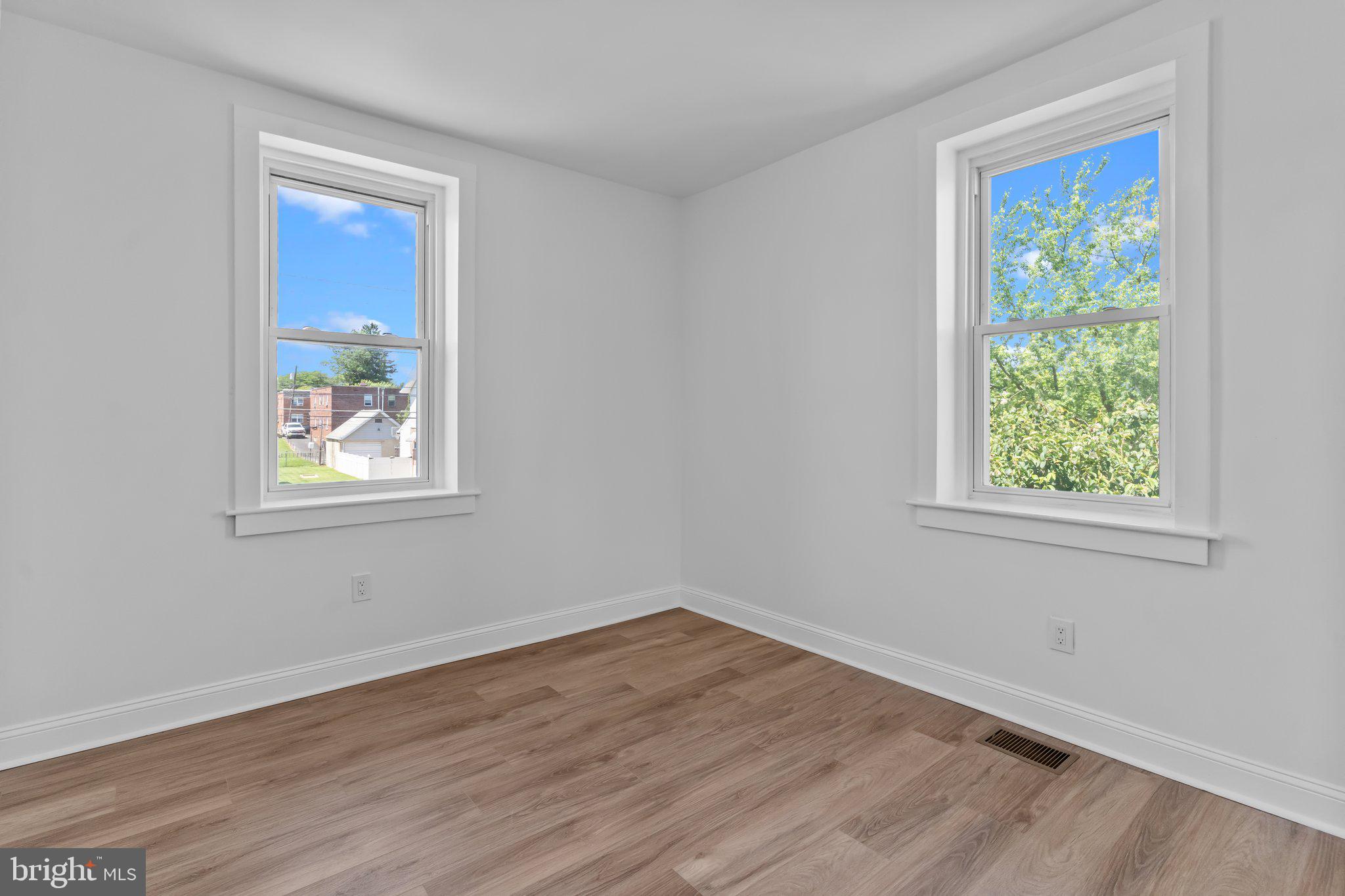 PHILADELPHIA (NORTHEAST) - Residential