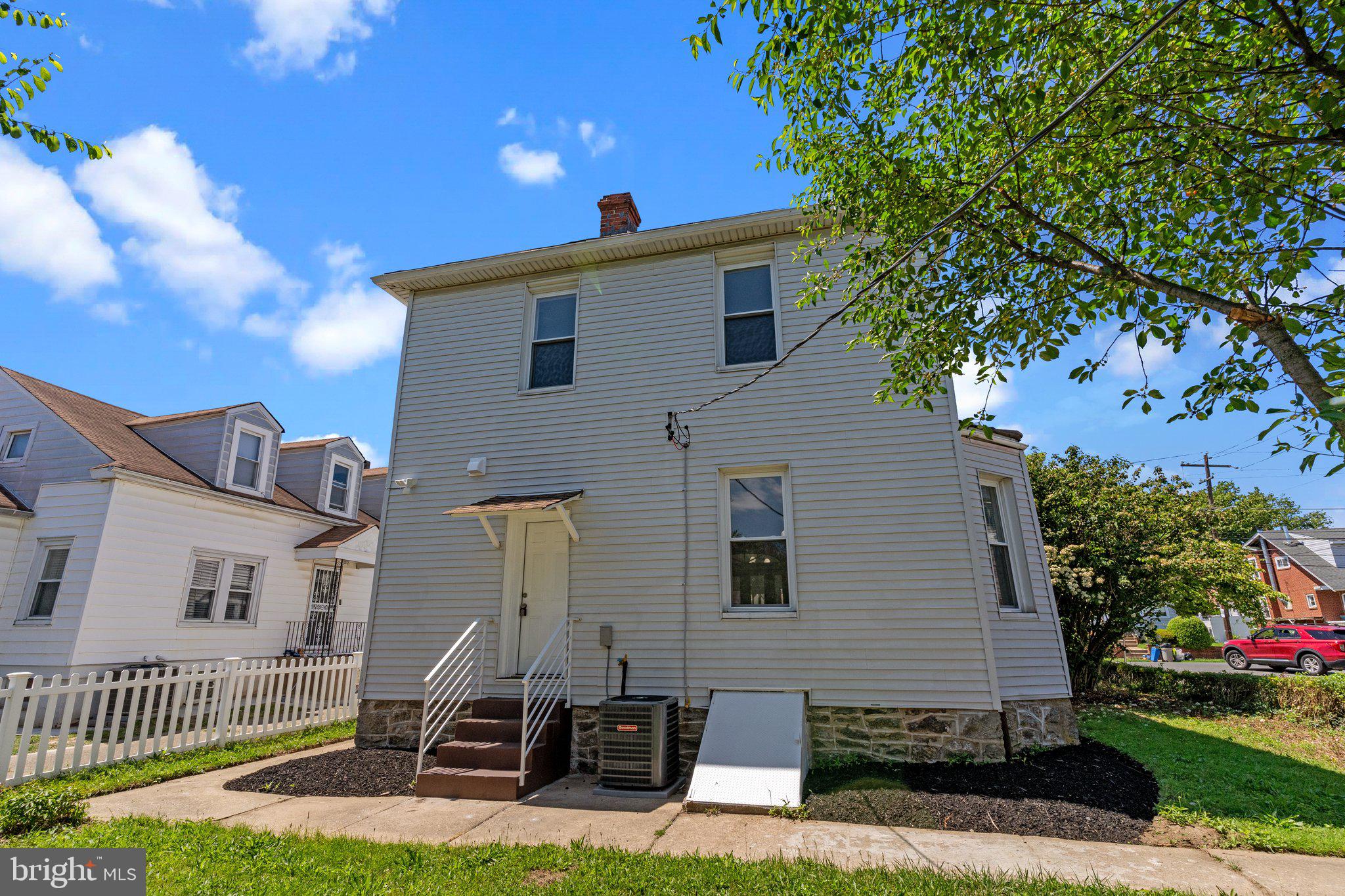 PHILADELPHIA (NORTHEAST) - Residential