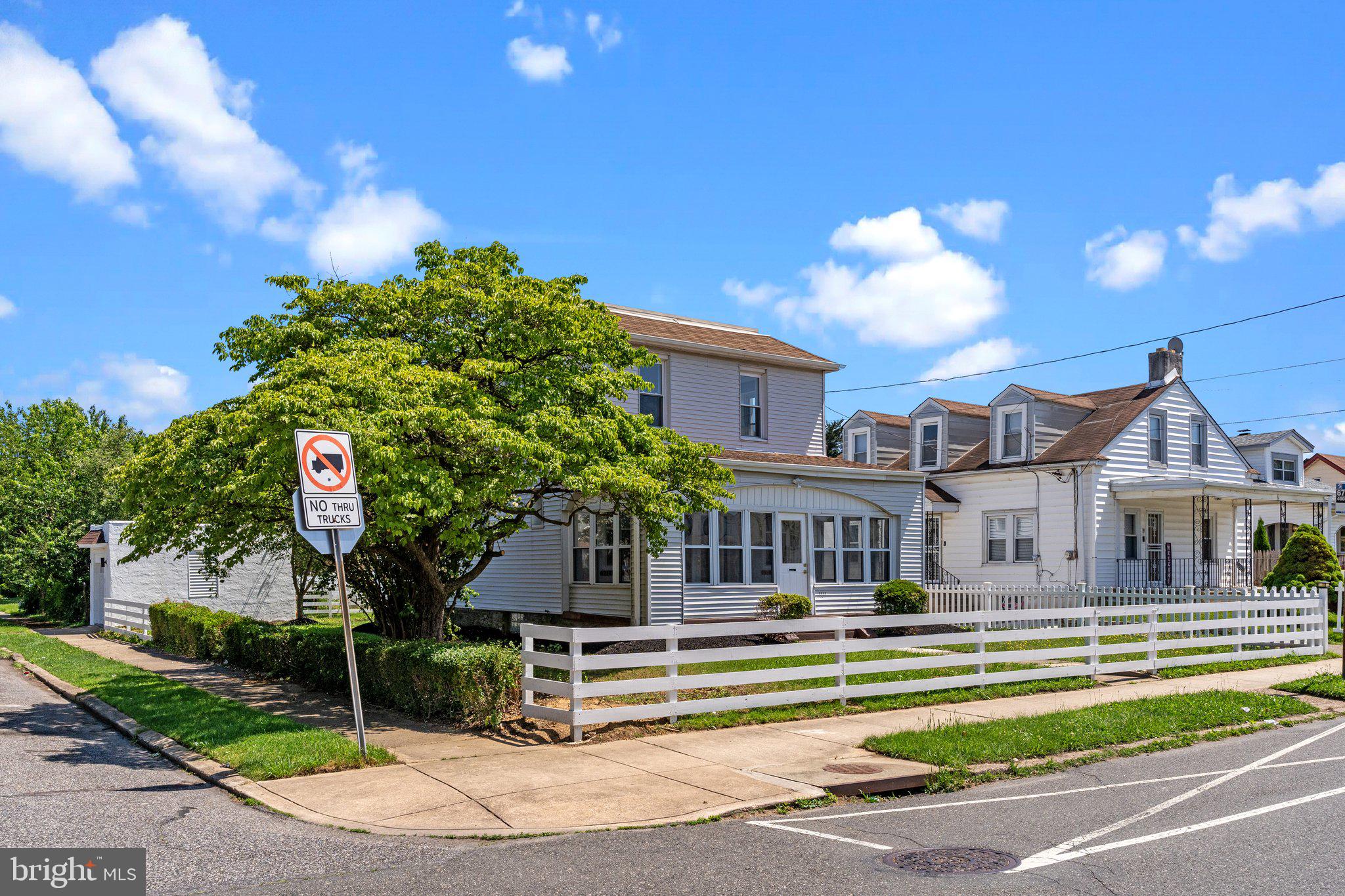 PHILADELPHIA (NORTHEAST) - Residential