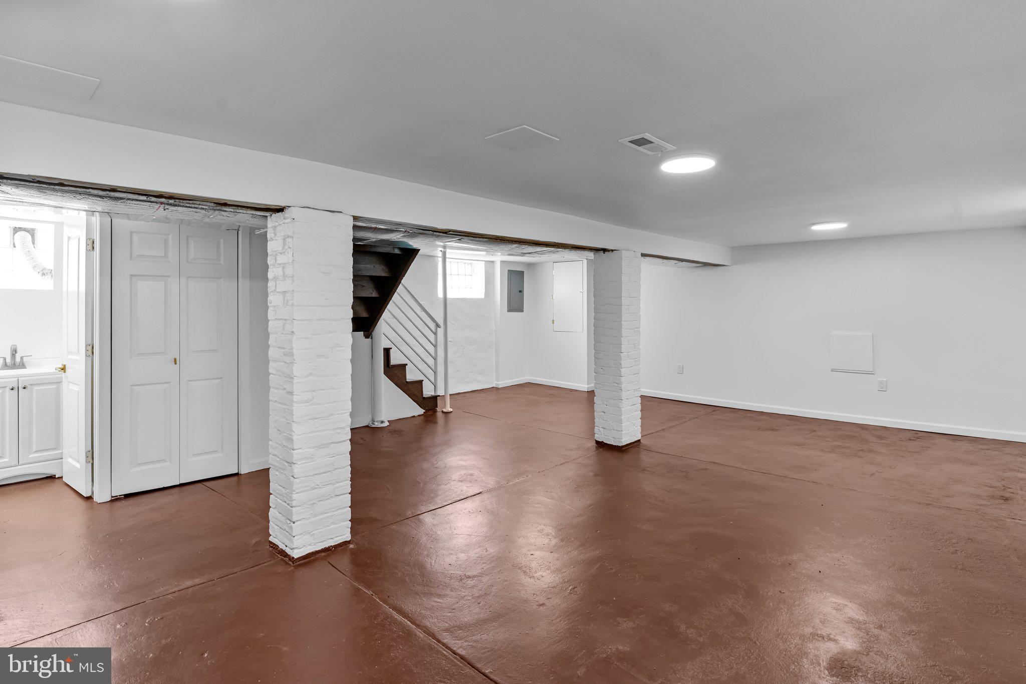 PHILADELPHIA (NORTHEAST) - Residential