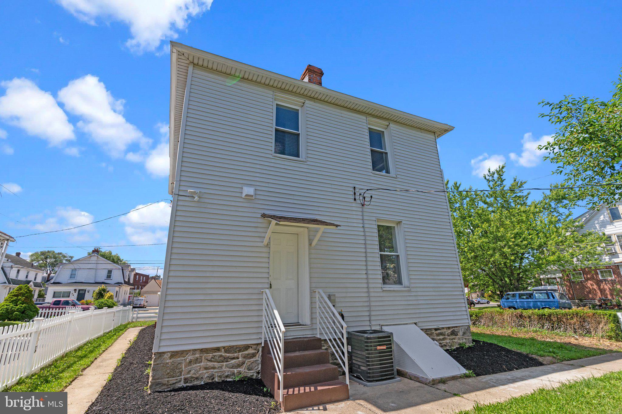 PHILADELPHIA (NORTHEAST) - Residential