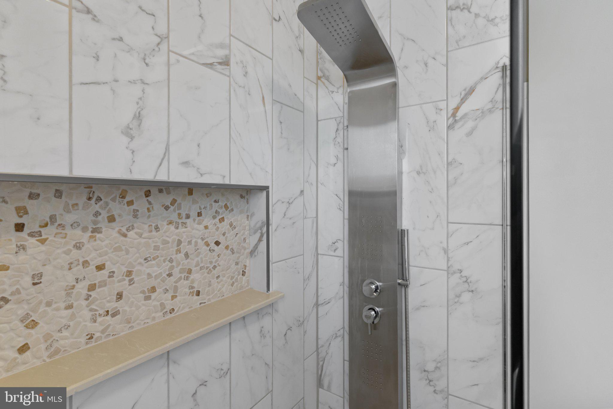 PHILADELPHIA (NORTHEAST) - Residential