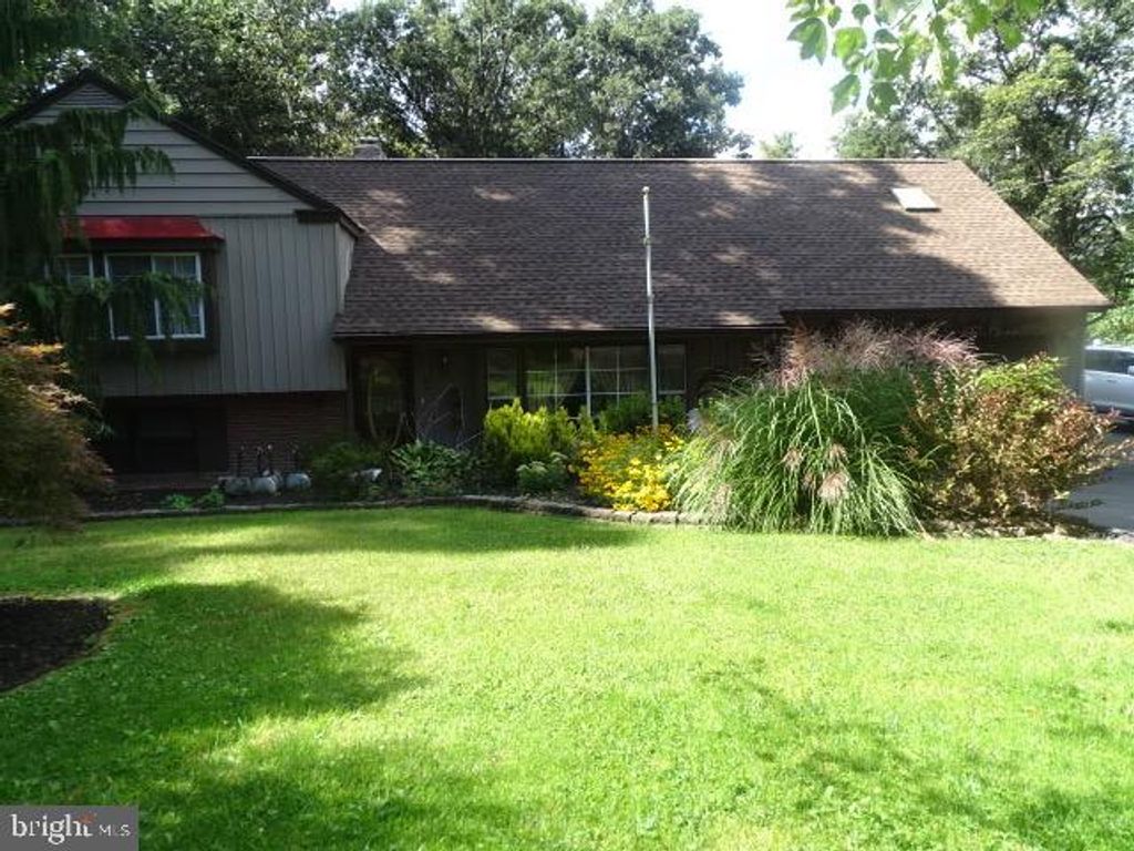 Photo of 75 Laurel Dr, FAYETTEVILLE, PA 17222 (MLS # PAFL2030756)