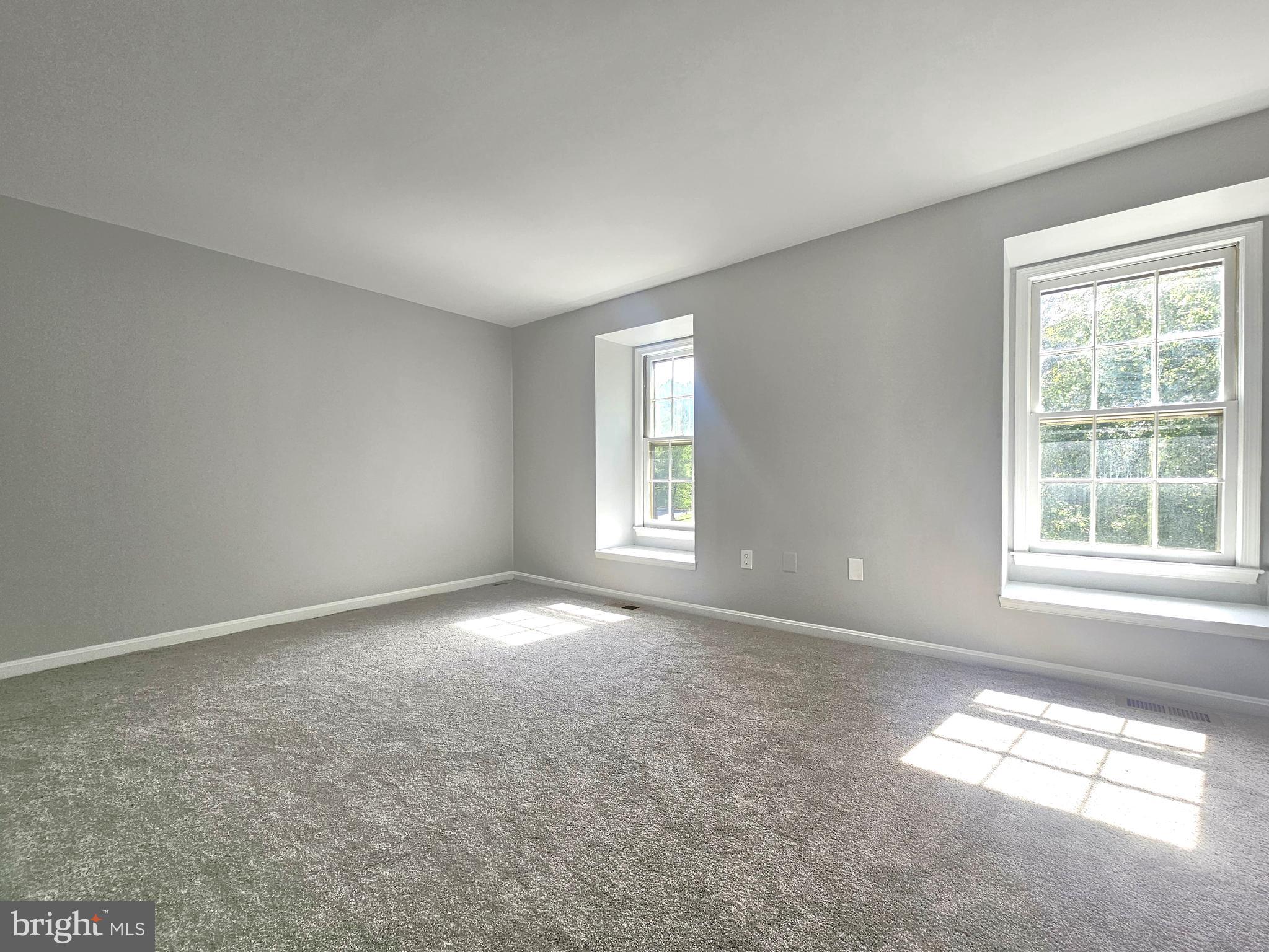 KINGS PARK WEST - Residential Lease