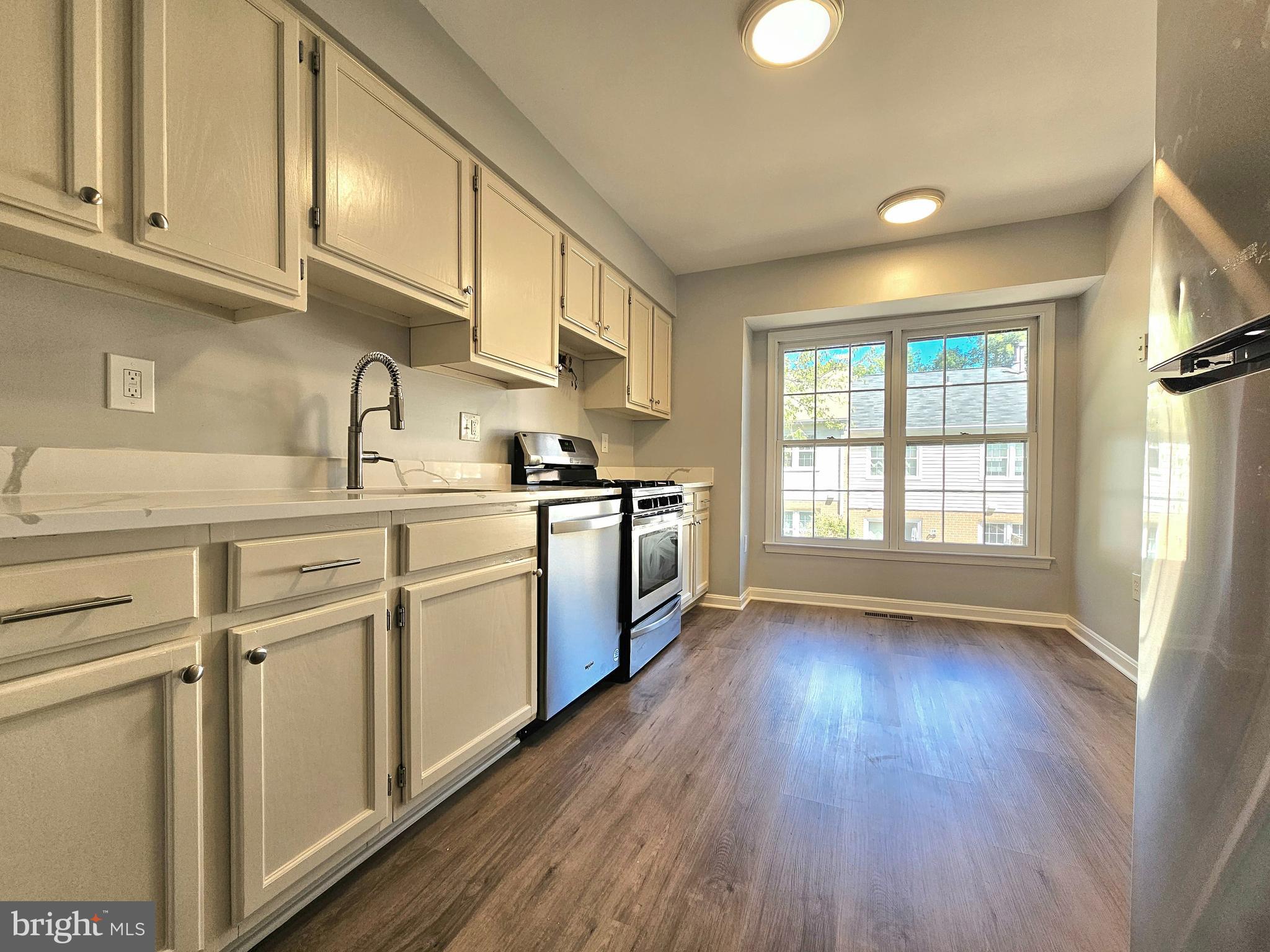 KINGS PARK WEST - Residential Lease