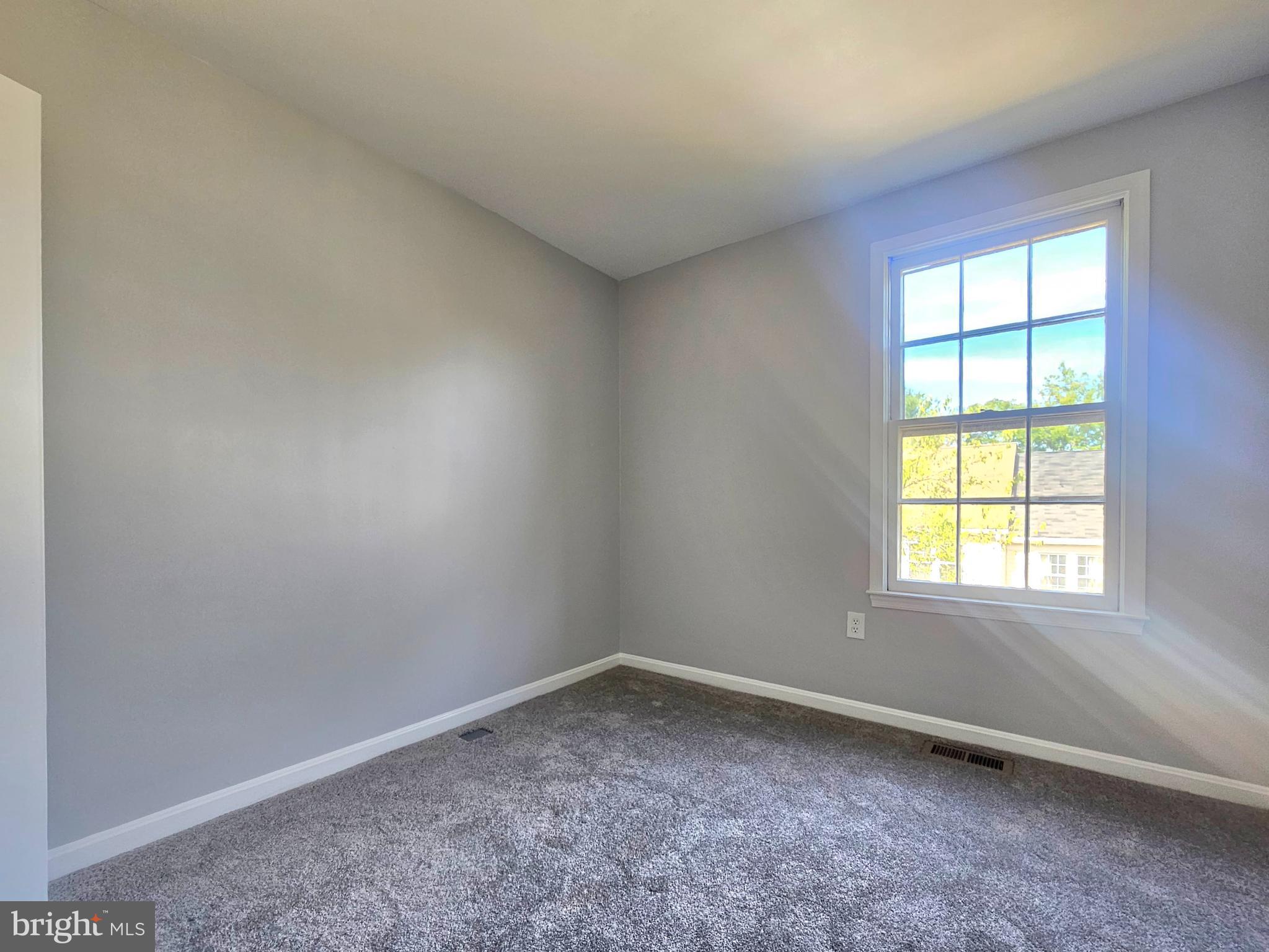 KINGS PARK WEST - Residential Lease