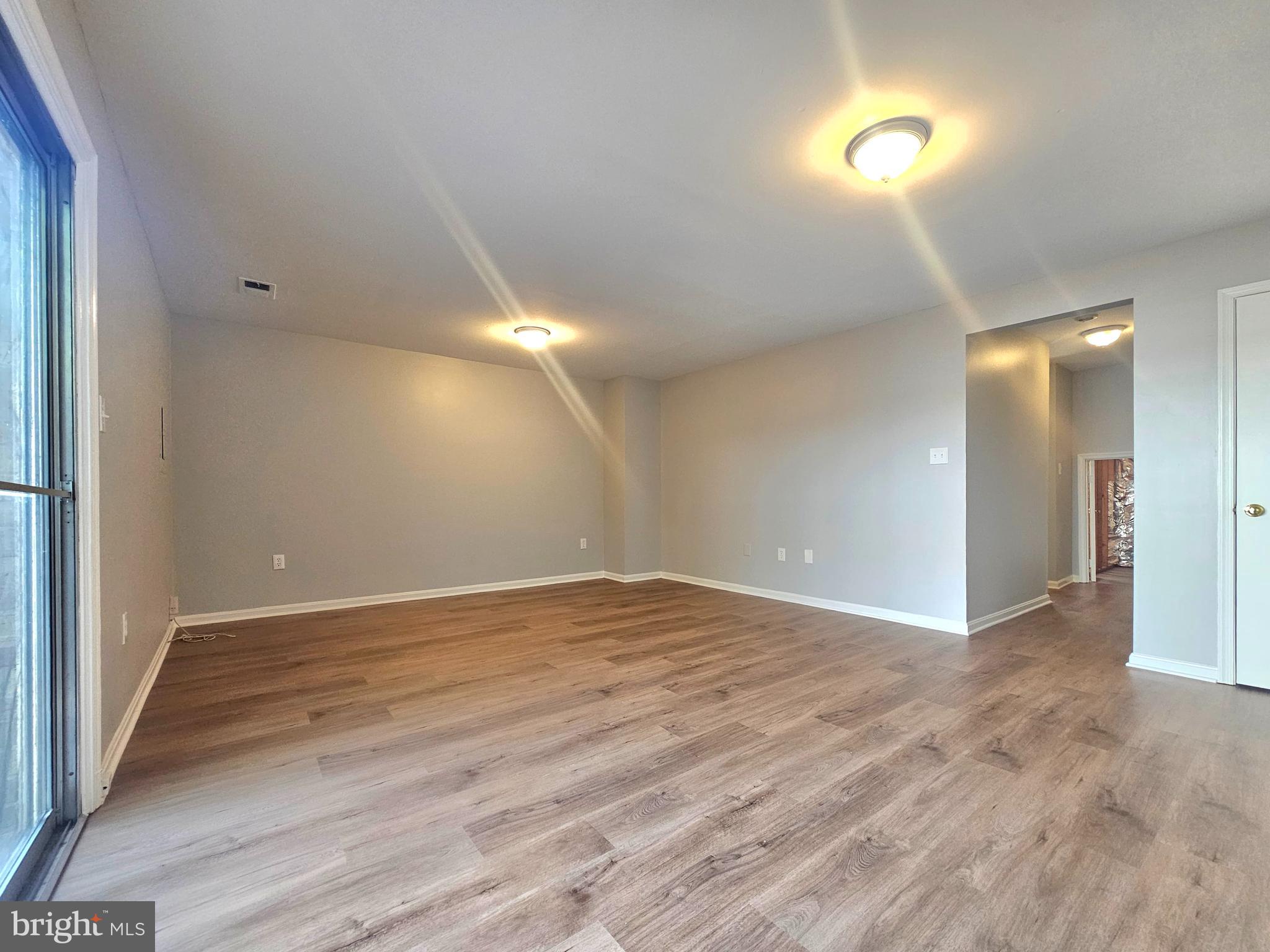 KINGS PARK WEST - Residential Lease