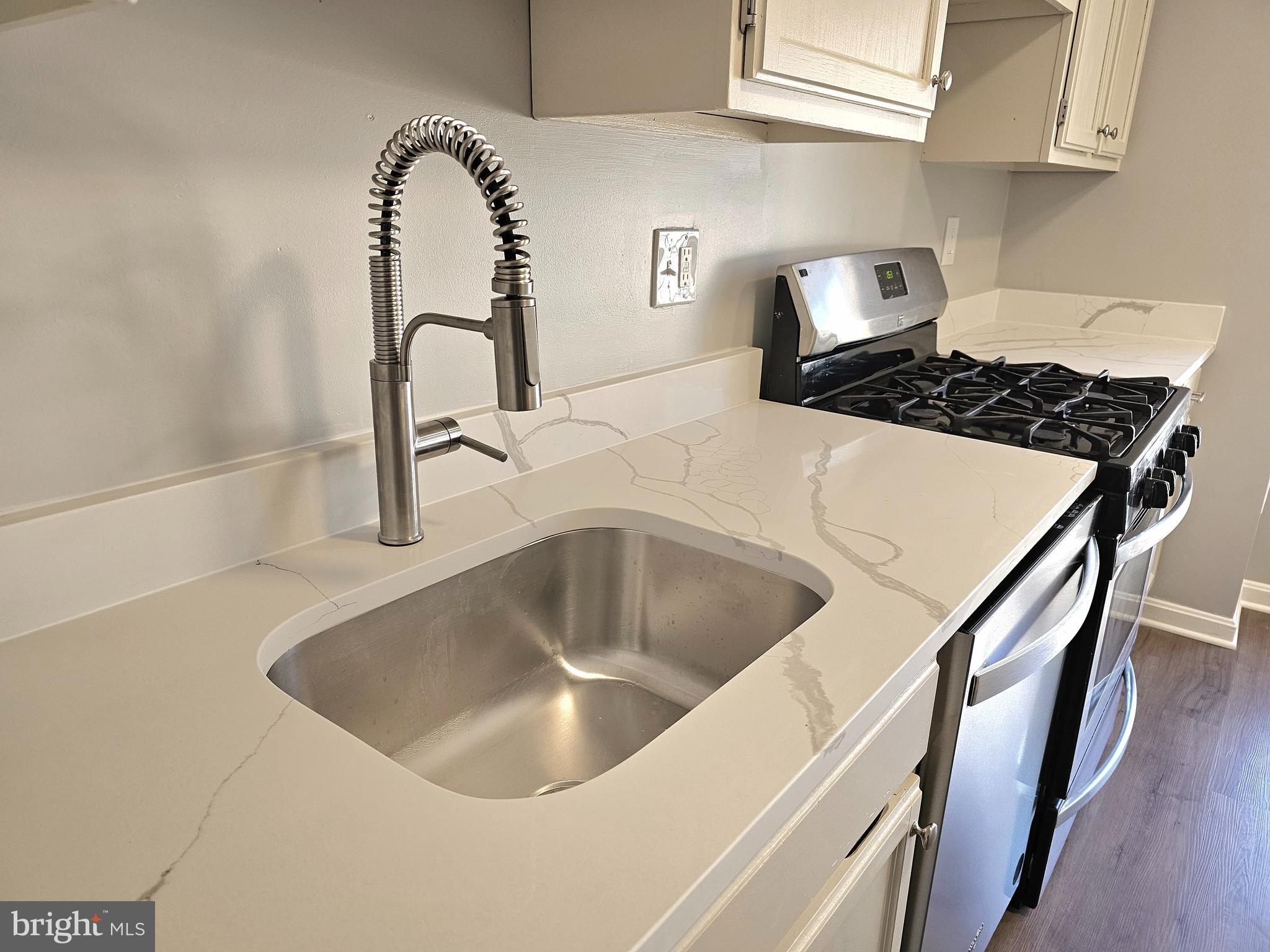 KINGS PARK WEST - Residential Lease