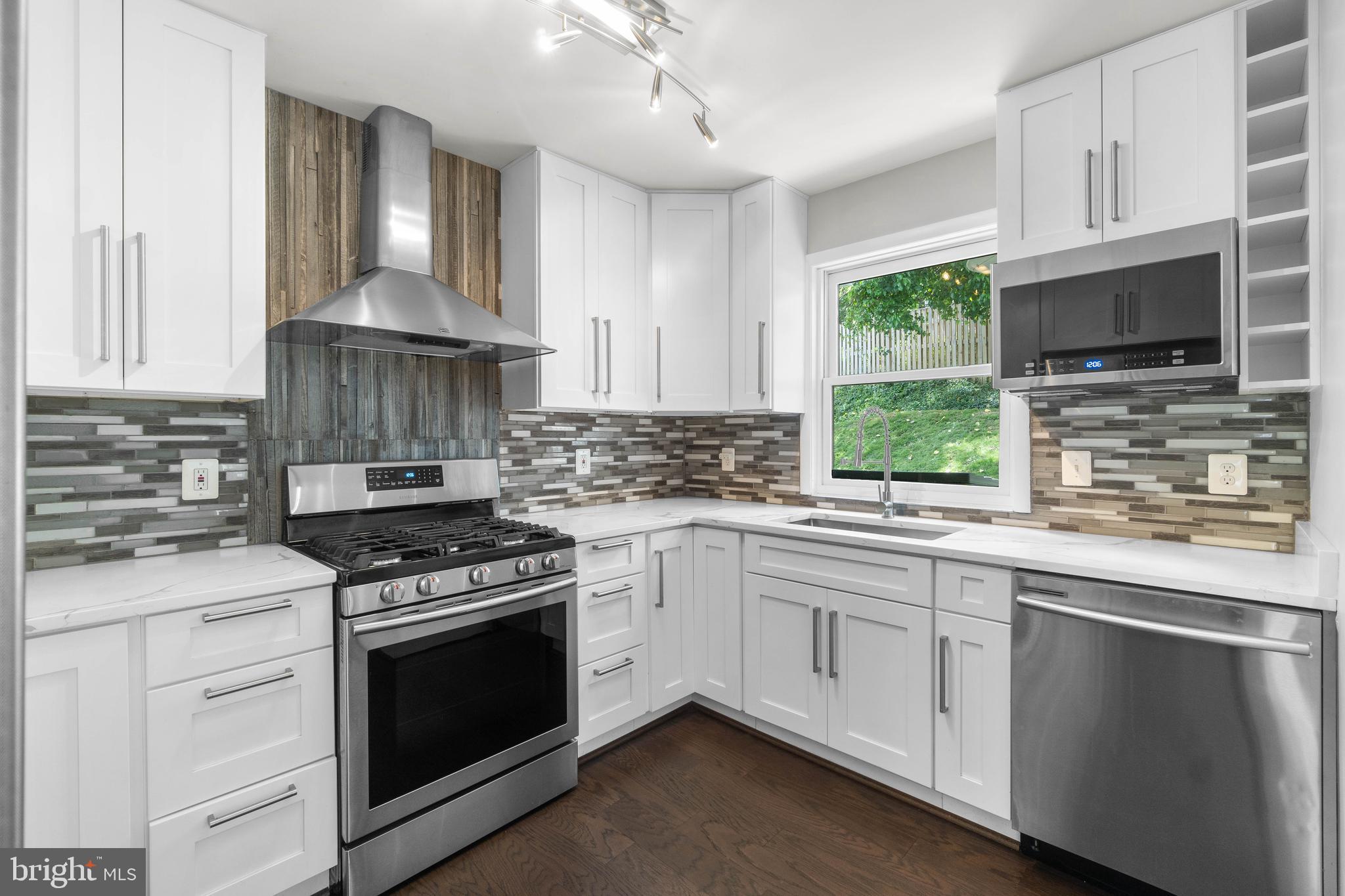 LACEY FOREST - Residential