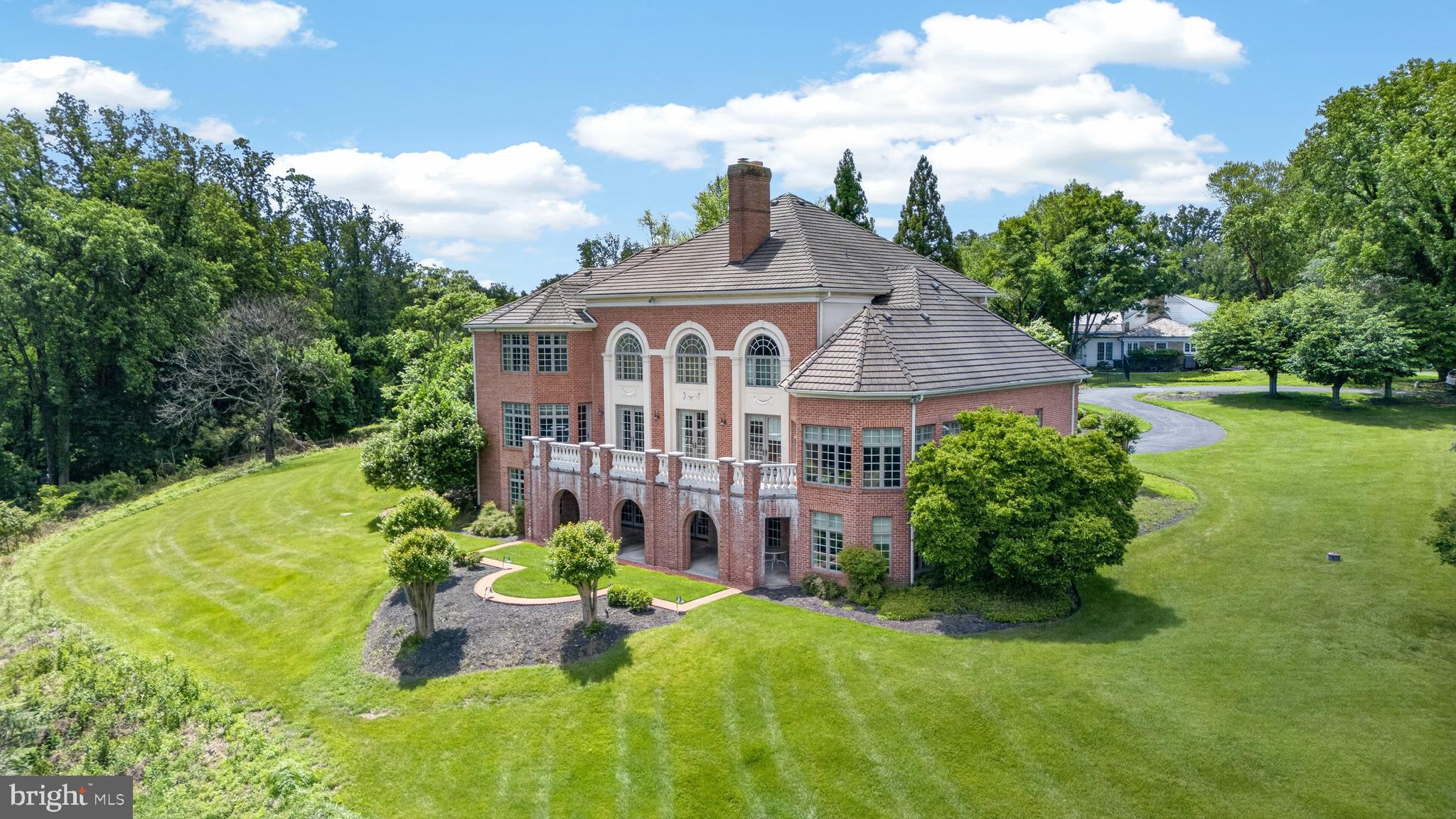 HILLSTEAD - Residential