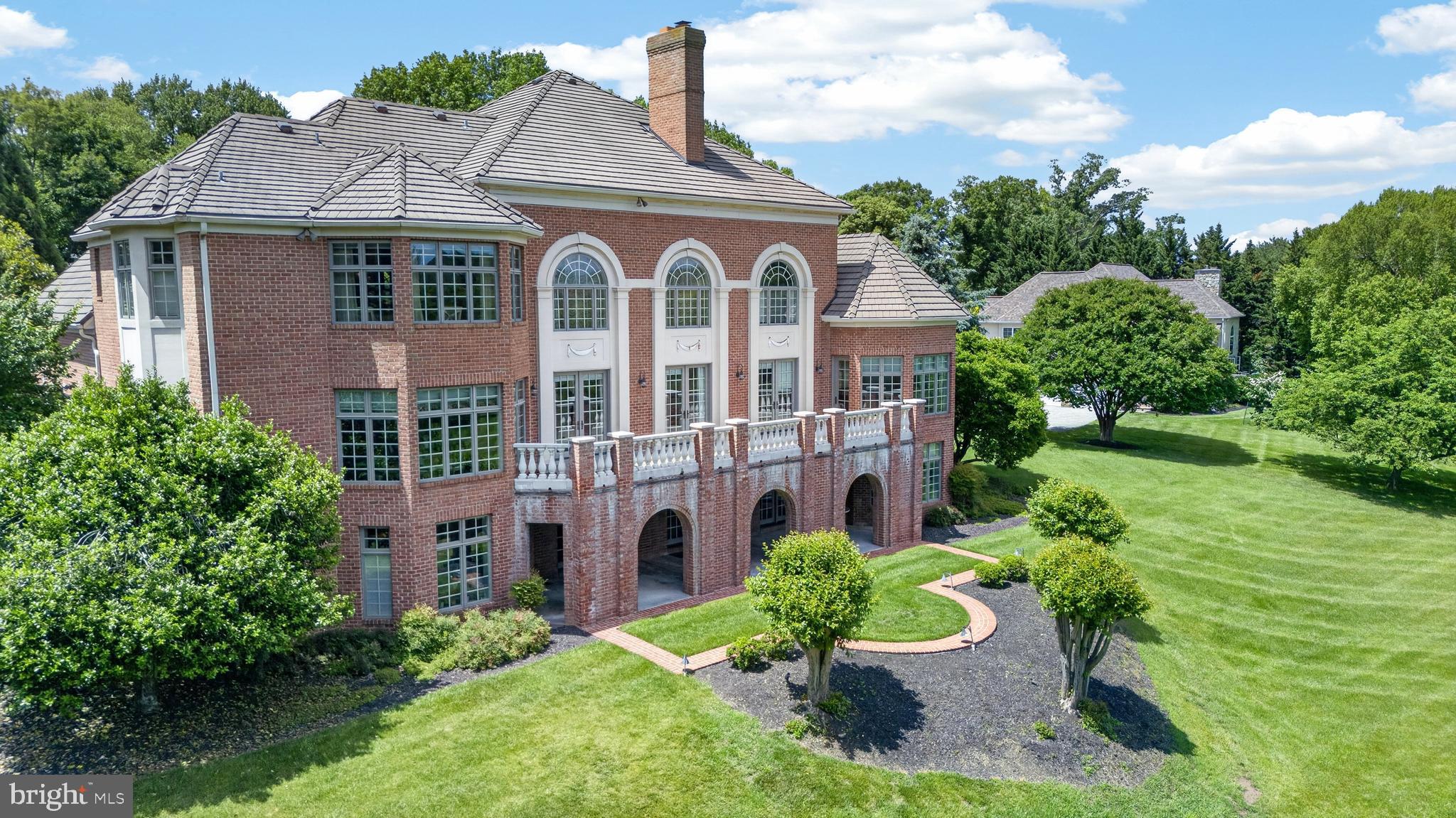 HILLSTEAD - Residential