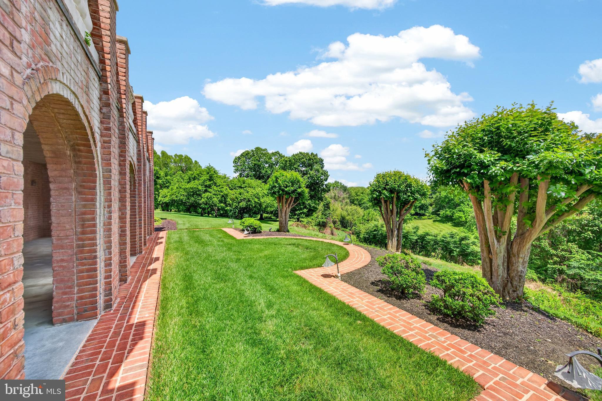 HILLSTEAD - Residential