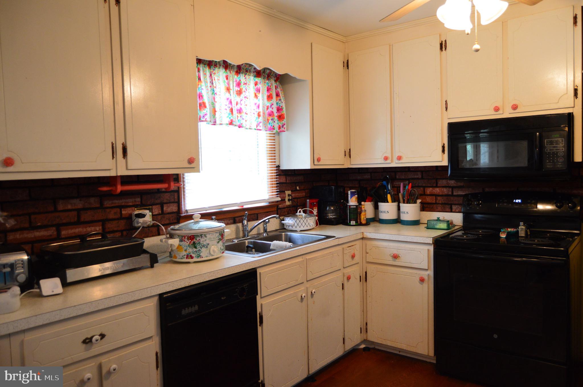 GRAFTON VILLAGE - Residential Lease