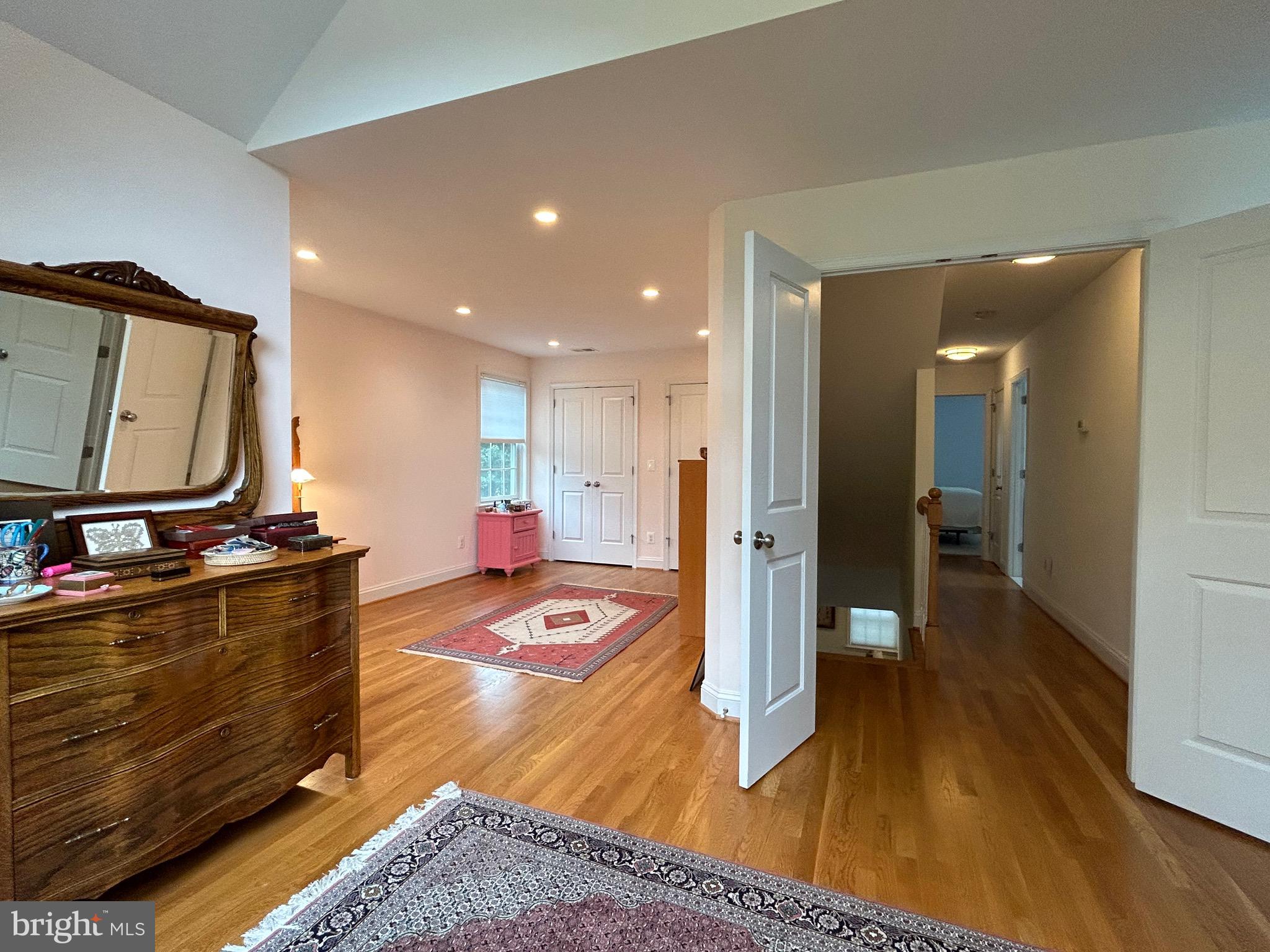 CRESTVIEW - Residential Lease