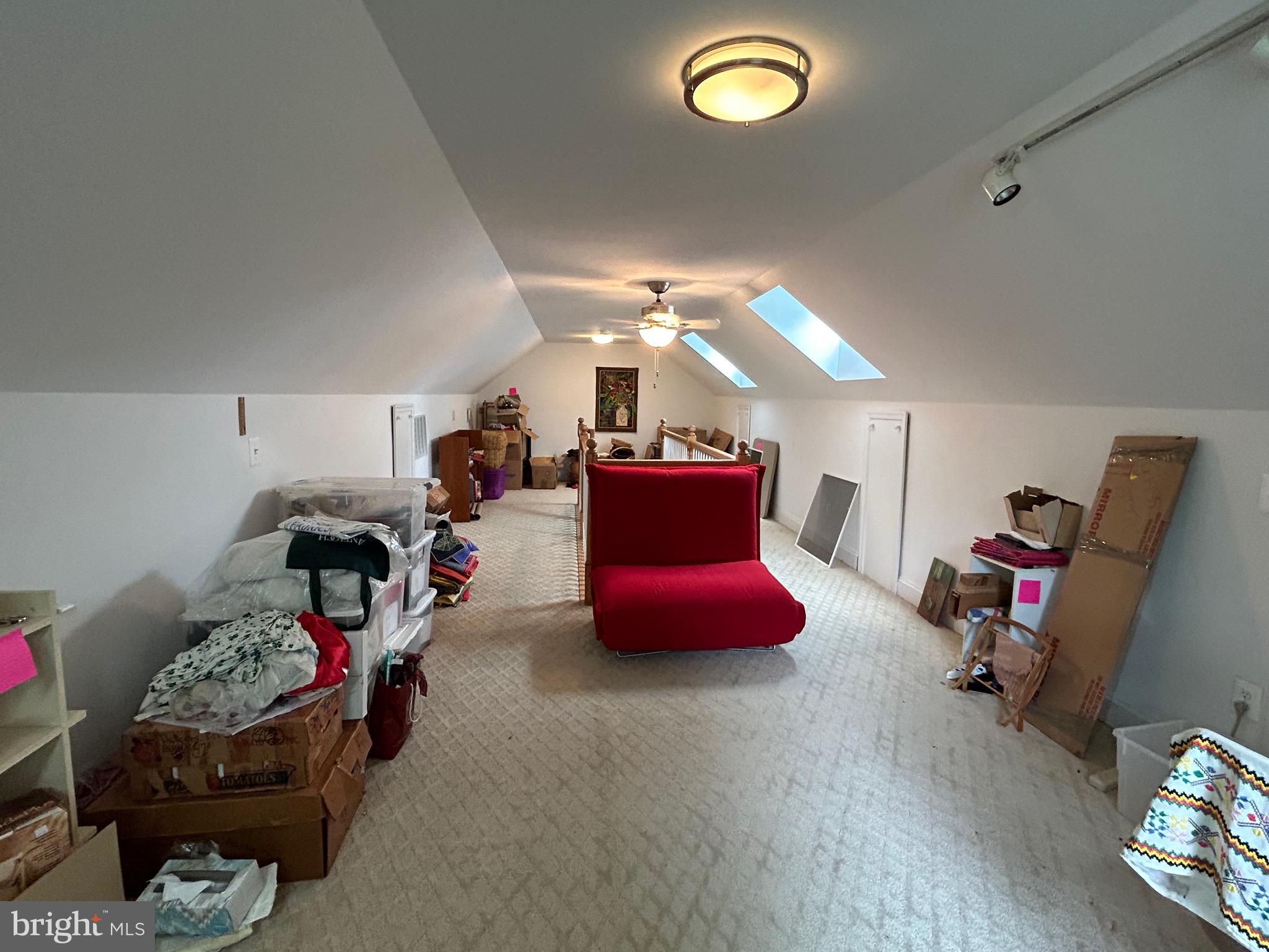 CRESTVIEW - Residential Lease