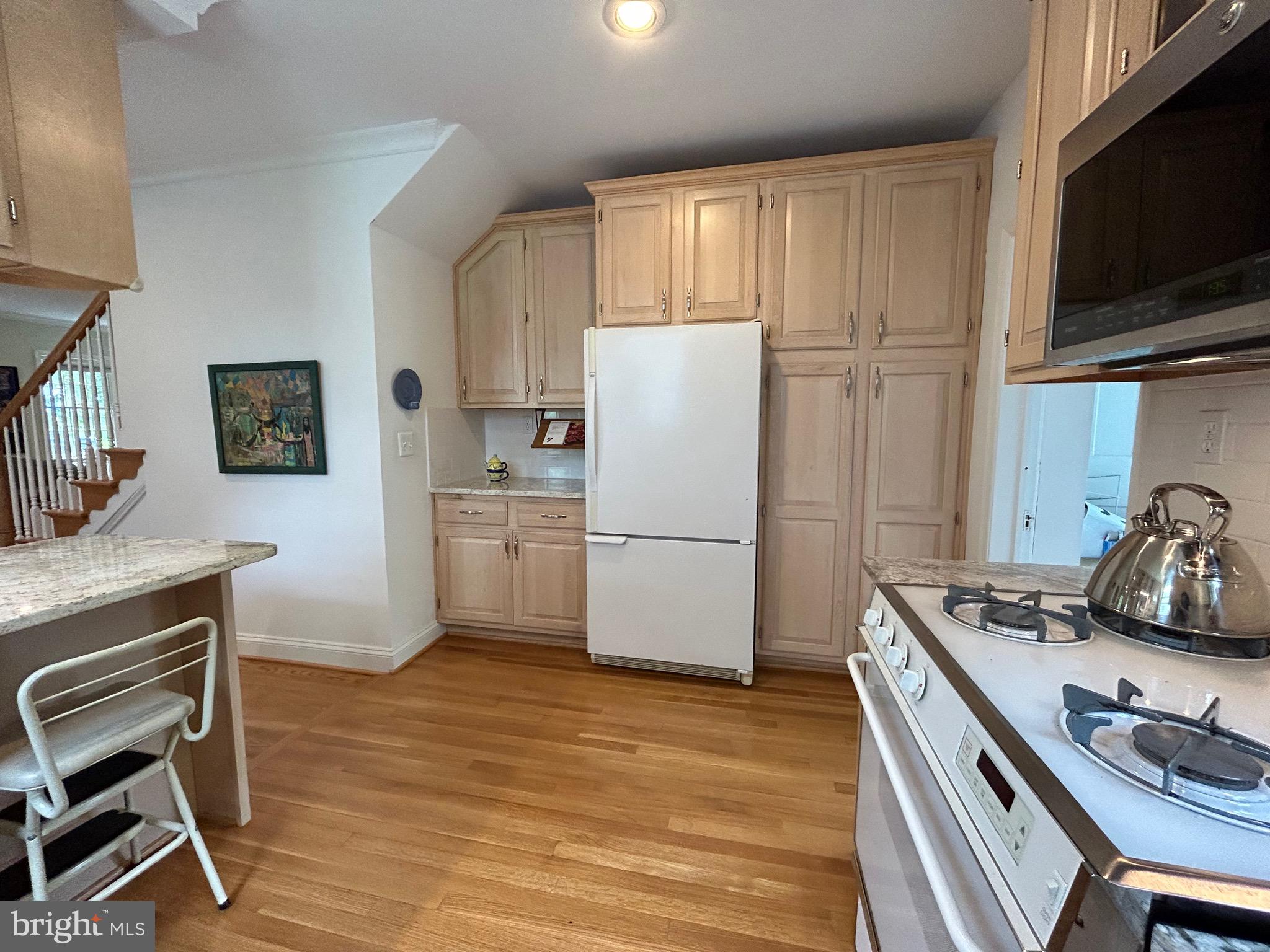 CRESTVIEW - Residential Lease