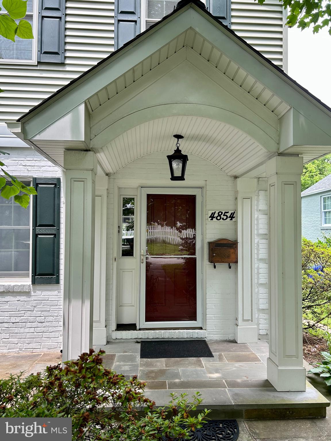 CRESTVIEW - Residential Lease